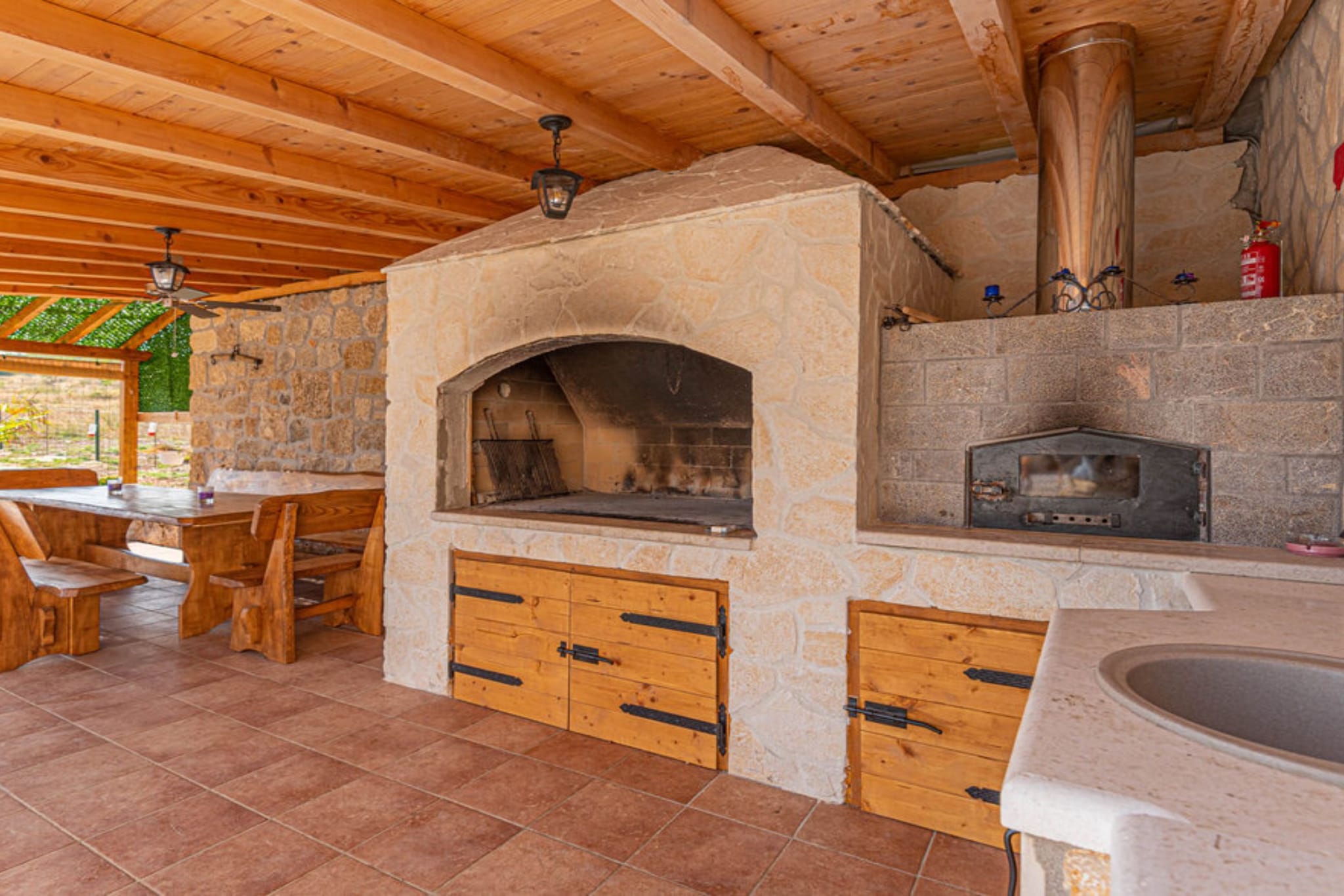 Villa Maria with Outdoor Pool - Five Bedroom Villa with Outdoor Pool-Faciliteiten