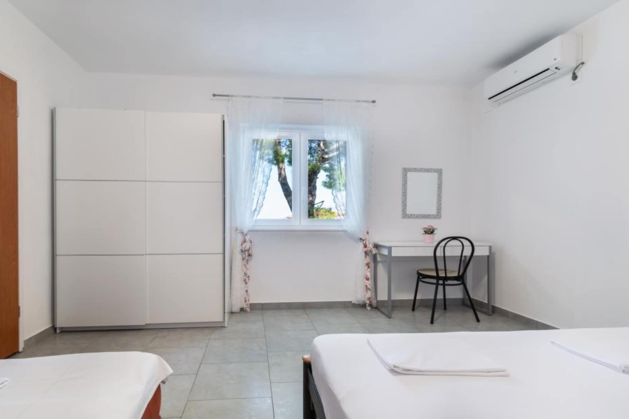 Apartment Pavlov - Three Bedroom Apartment with Terrace