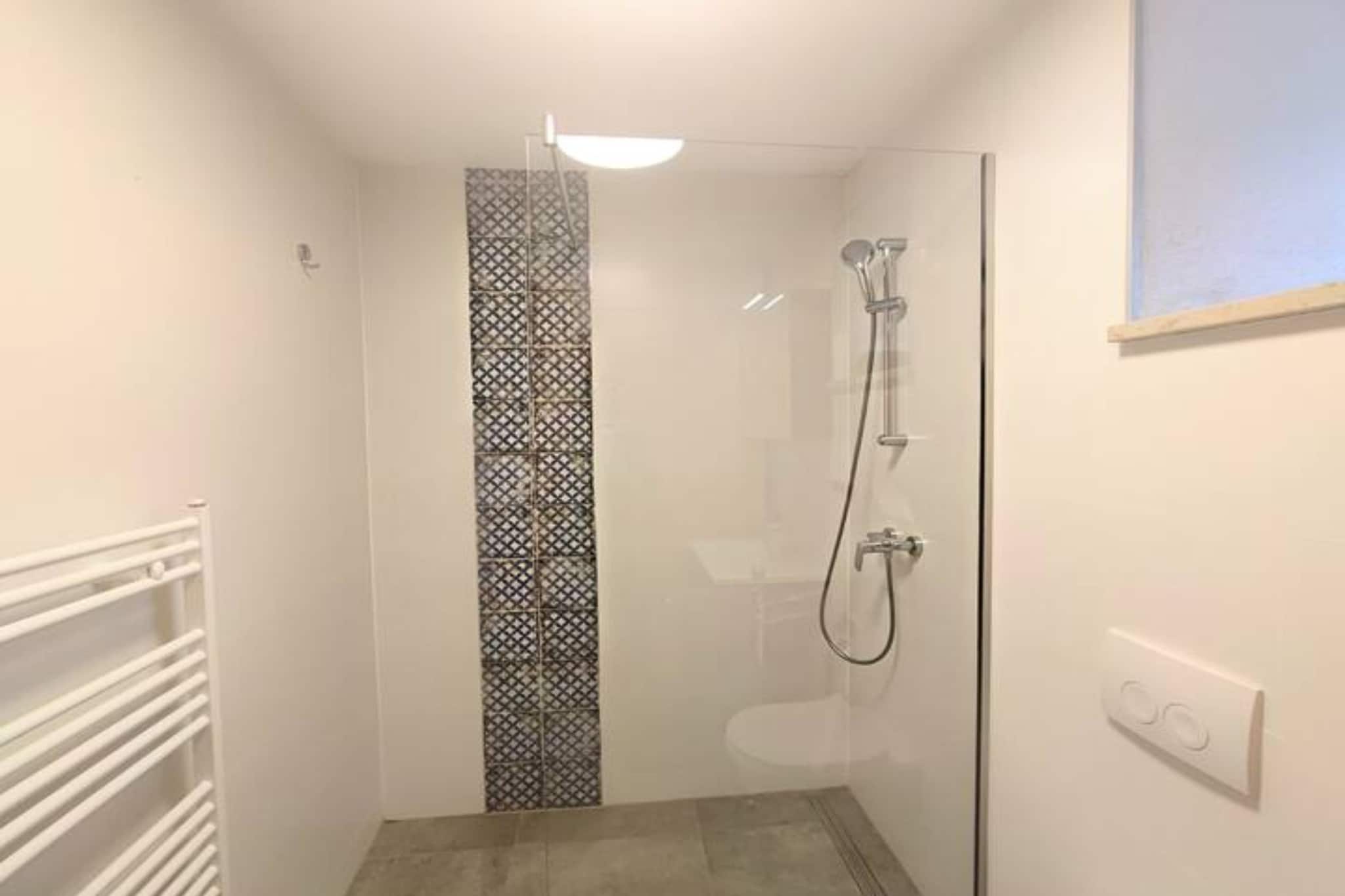 Villa Galant Brgudac - Private Oasis with Pool-Bathroom