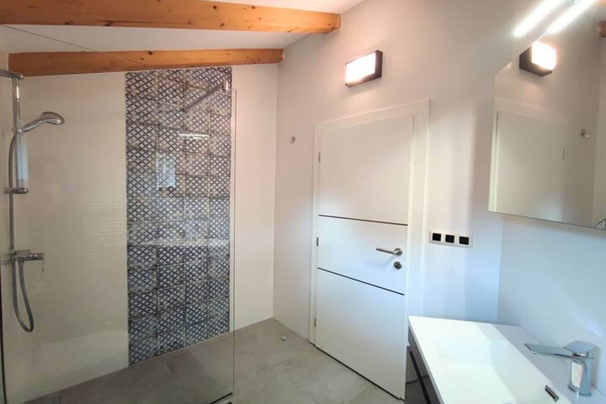 Villa Galant Brgudac - Private Oasis with Pool-Bathroom