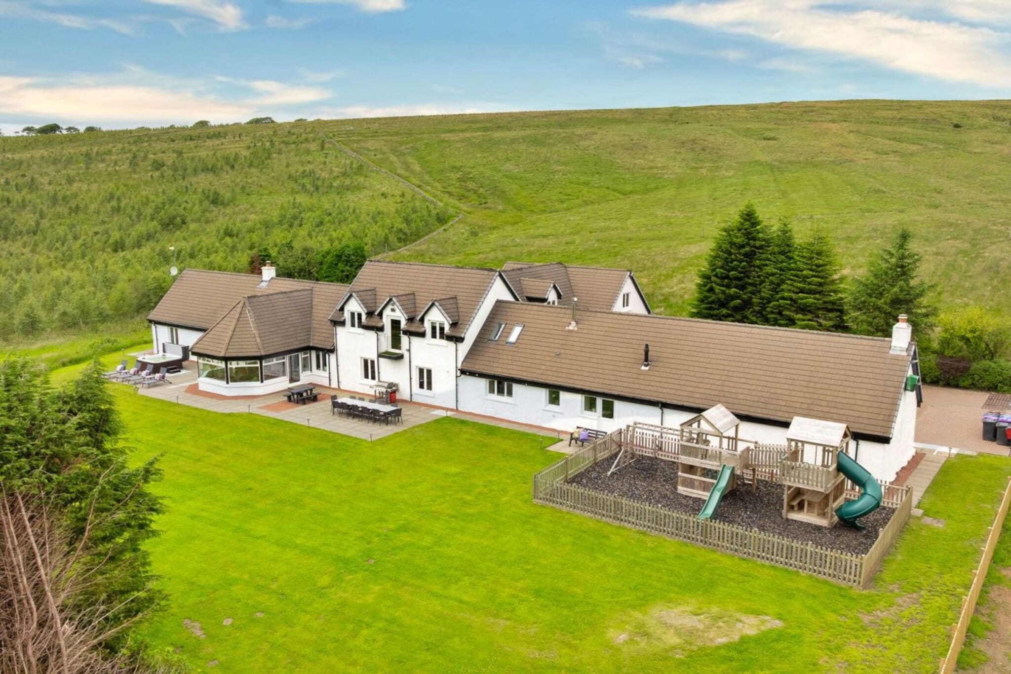 Grassyards House - Buitenkant zomer