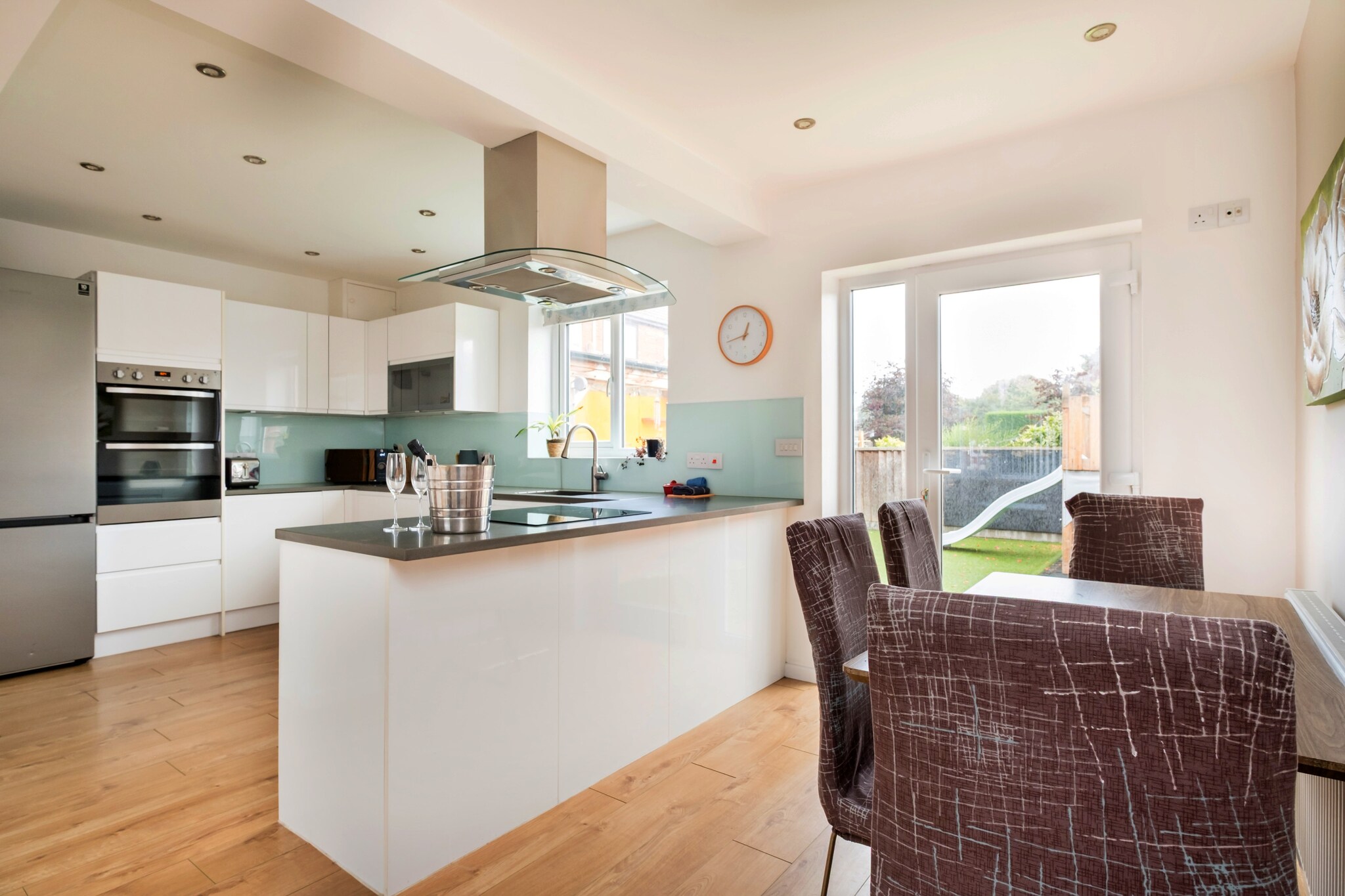Elizabeth House - Kitchen
