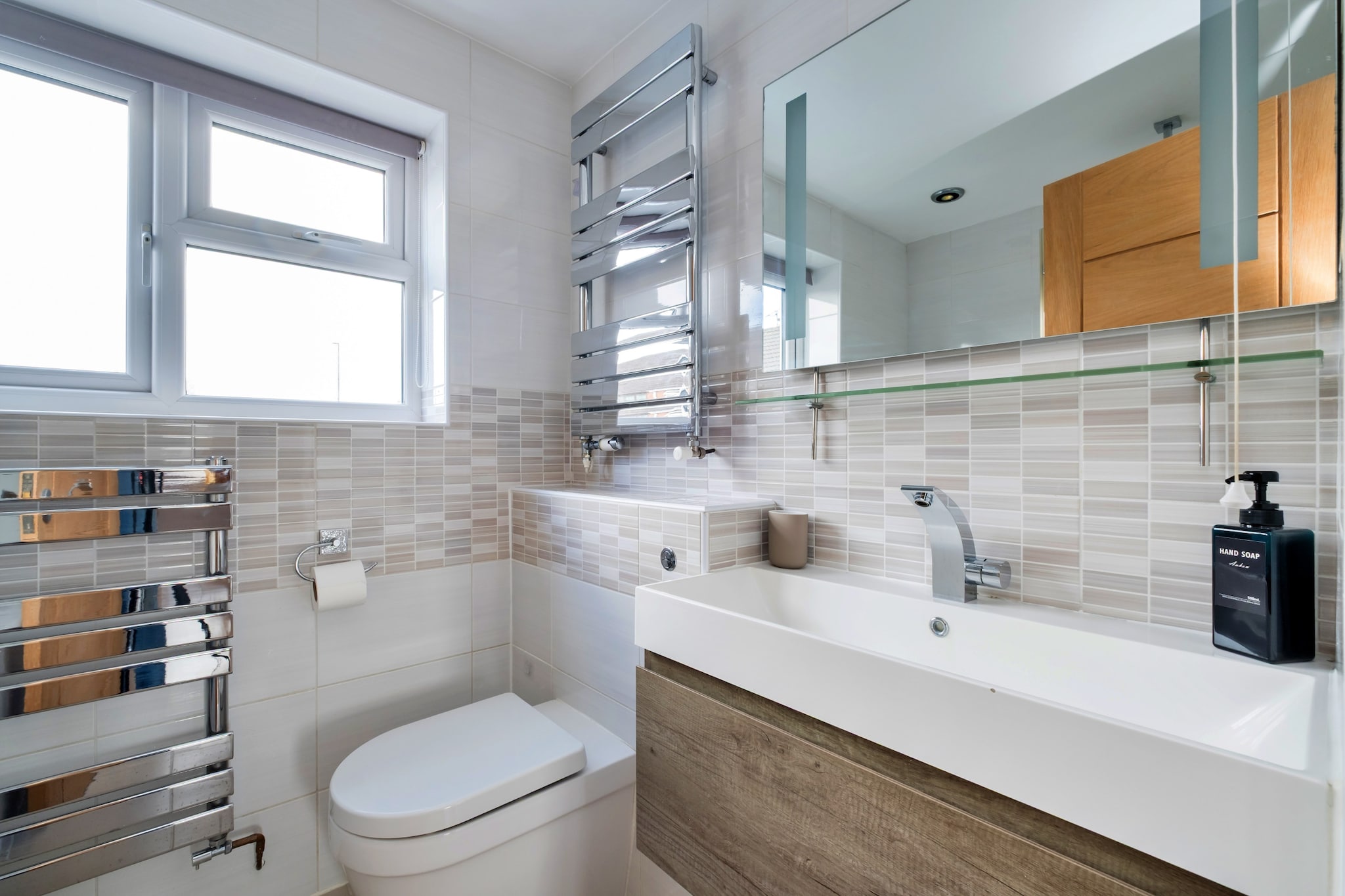 Elizabeth House - Bathroom