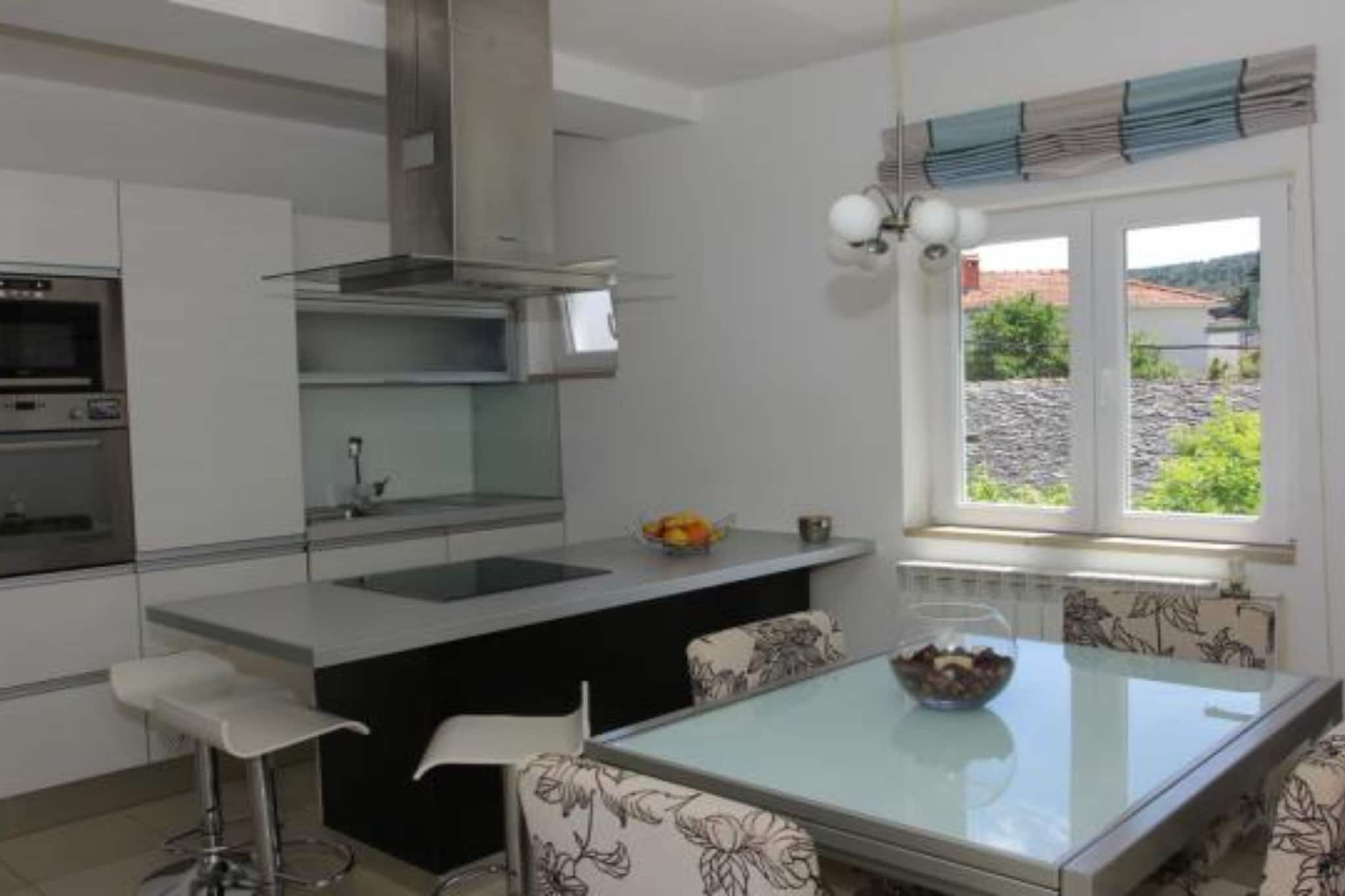 Three Bedroom Apartment A4+2