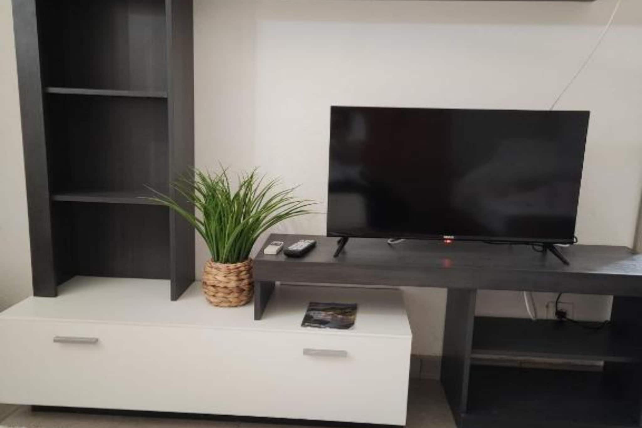 Apartment and Room Mare Vrlika - Two Bedroom Apartment  with Balcony