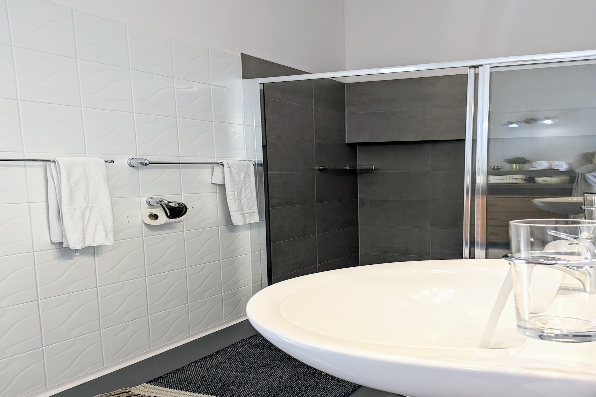 Apartament 8-osobowy na Portowej Kołobrzeg-Bathroom