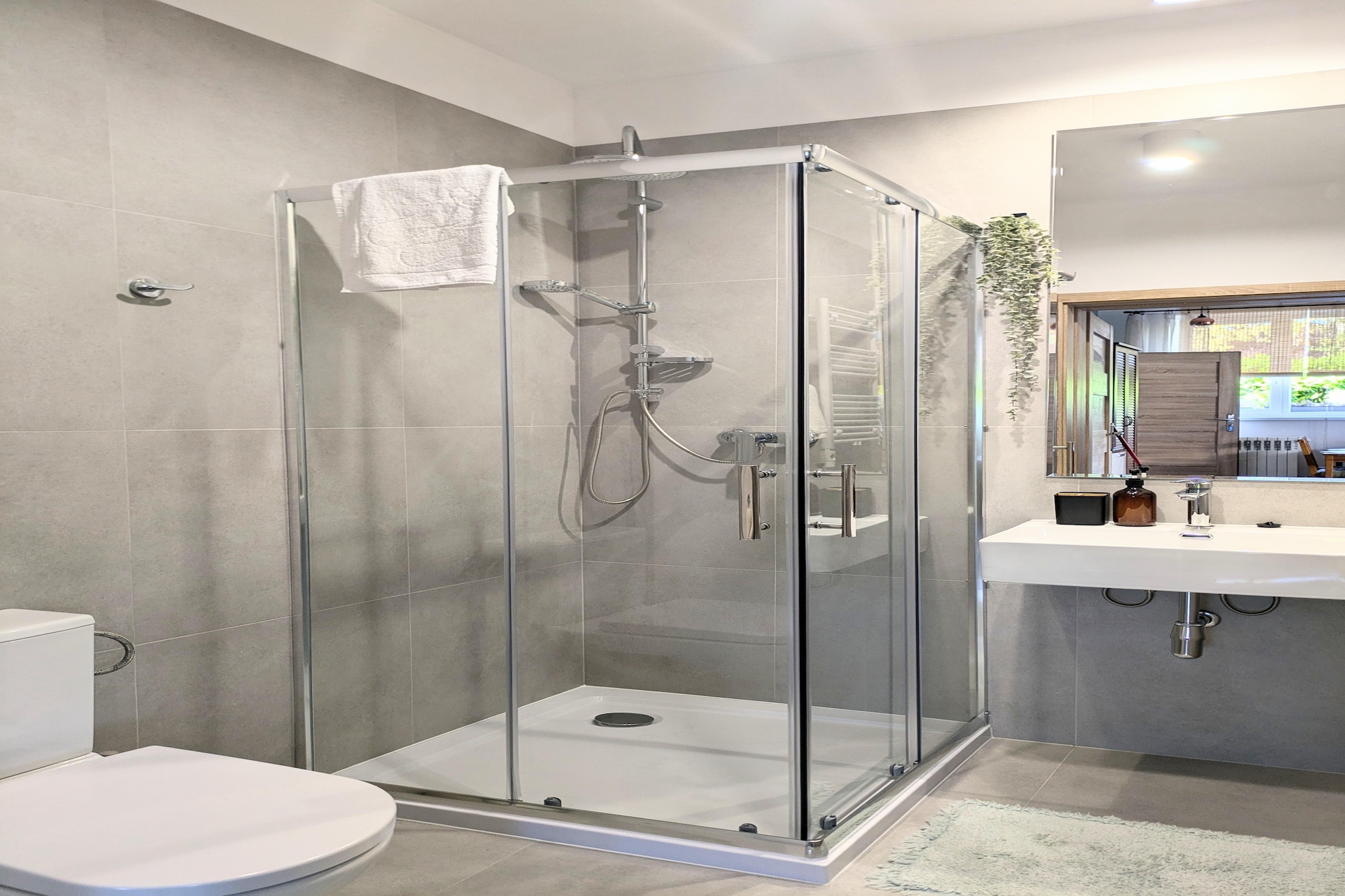 Apartament 4-osobowy na Portowej Kołobrzeg-Bathroom