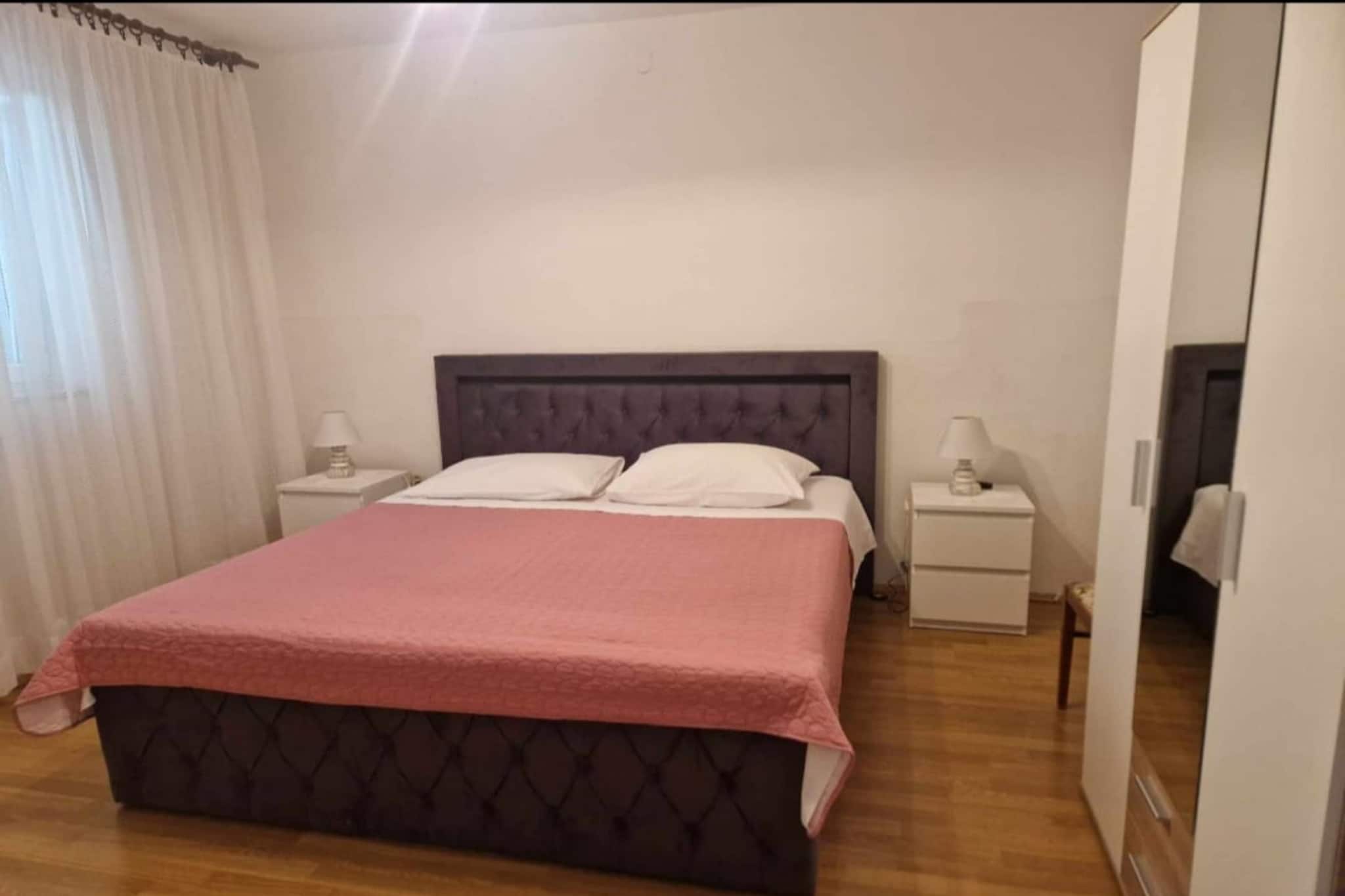 Two-bedroom Apartment With Sea View A1-Chambre