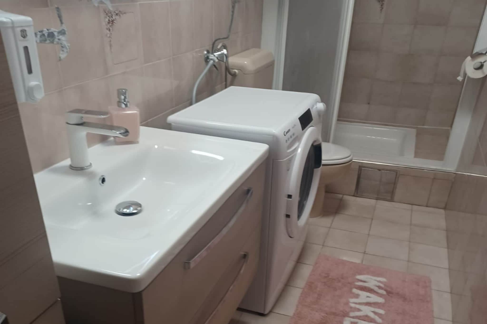 Three- Bedroom Apartment With Sea View A3-Bathroom