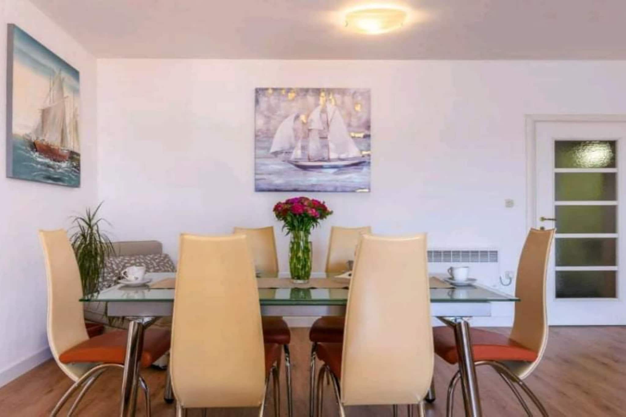 Apartment Antonia Trogir - Two-Bedroom Apartment With Sea View-Eetkamer