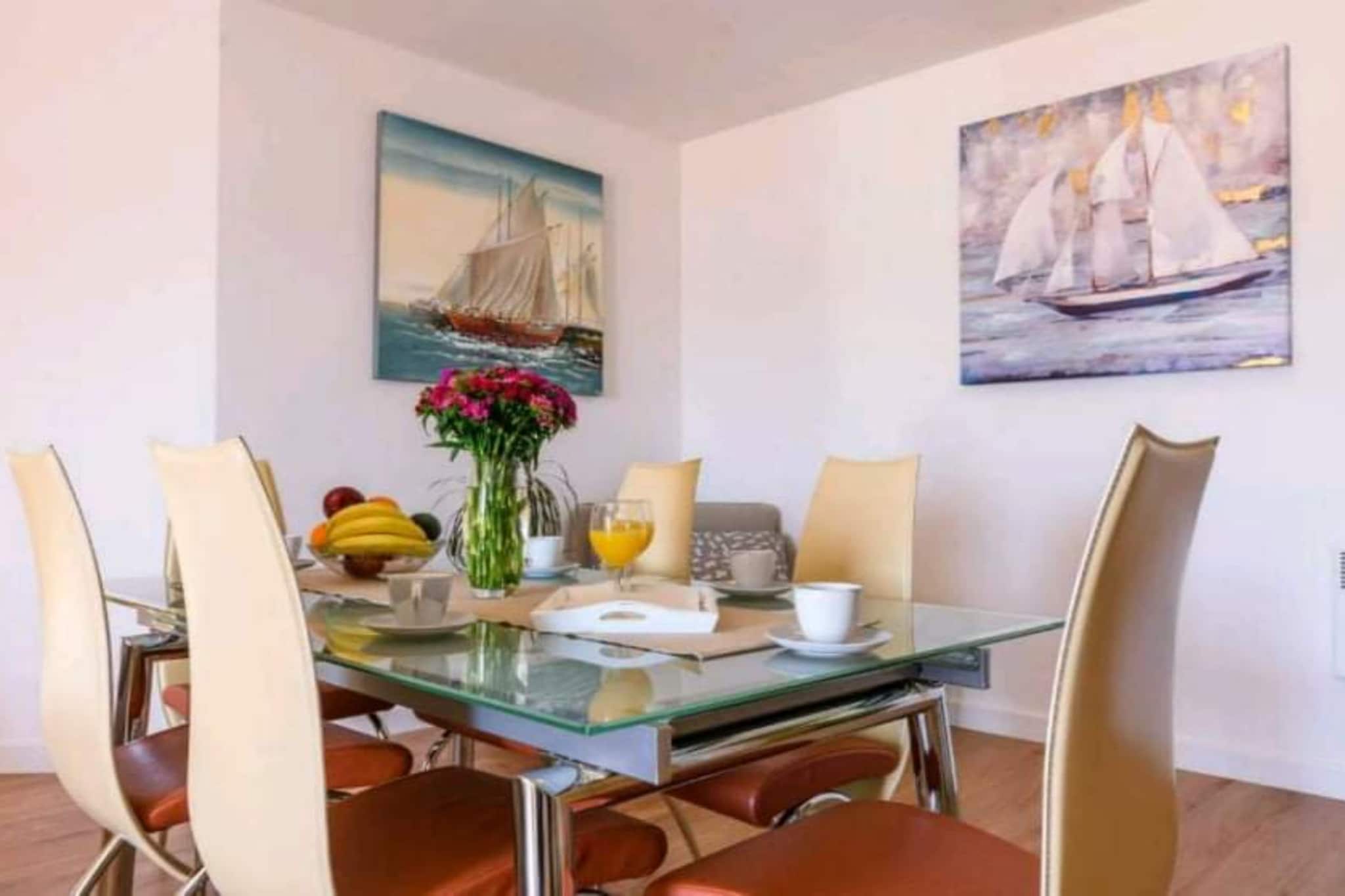 Apartment Antonia Trogir - Two-Bedroom Apartment With Sea View-Eetkamer