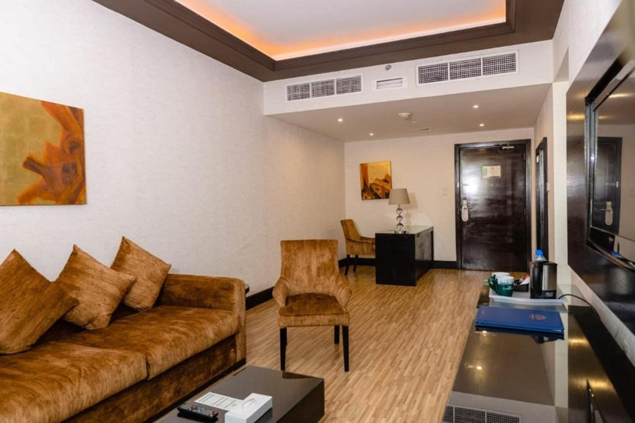 Sunday Mangrove RAK – Luxury King Suite