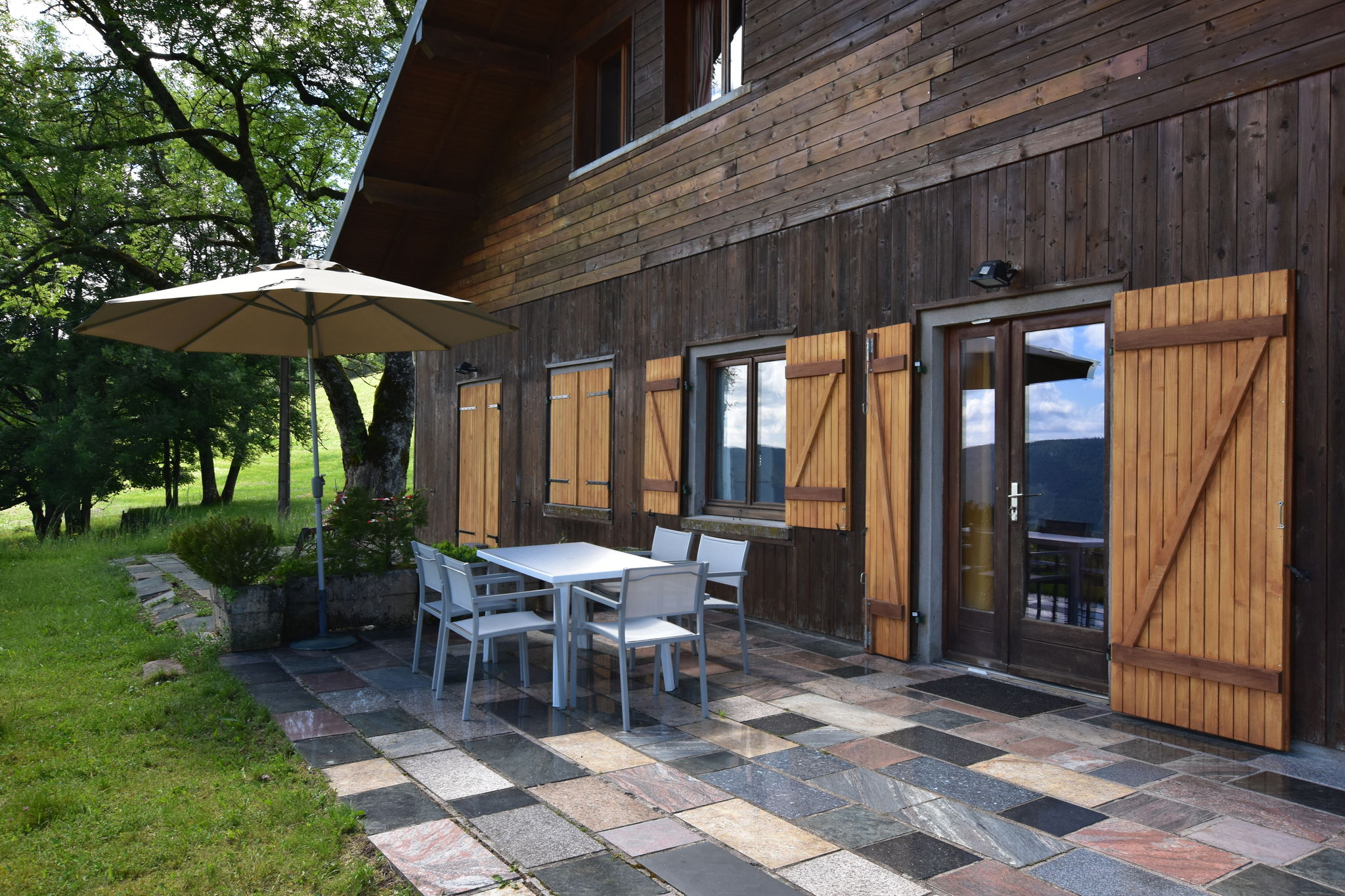 Beautiful Chalet Amidst Mountains in Saulxures-sur-Moselotte