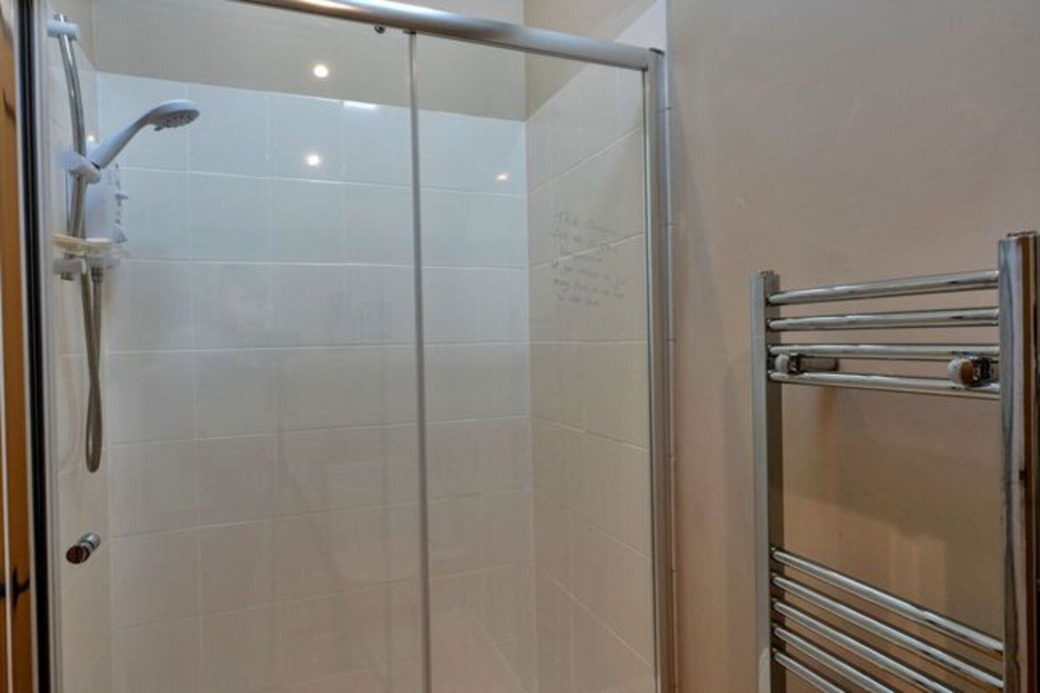 Marsh Cottage - Bathroom