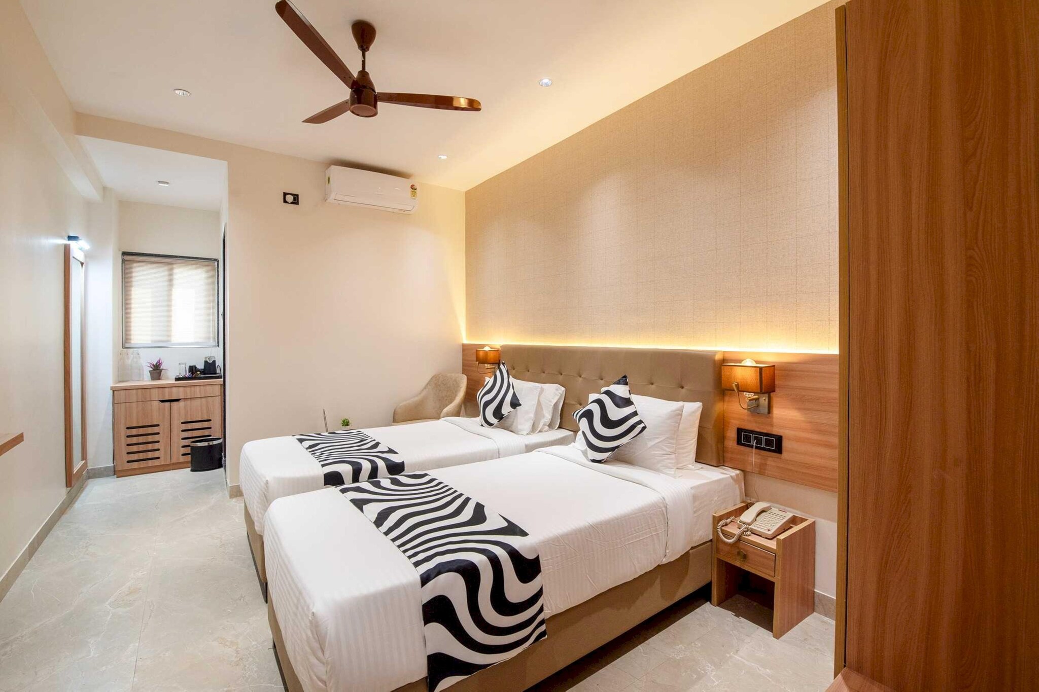 Comfortable Accommodations: Palette Hotel Pune in Pune offers family rooms with air-conditioning, private bathrooms, work desks, and seating areas. Each room includes free toiletries, bath or shower, TV, tiled floors, and a wardrobe.
Essential Facilities: Guests enjoy free WiFi, a lift, 24-hour front desk, daily housekeeping service, room service, and luggage storage. The hotel provides a welcoming environment with Hindi-speaking reception staff.
Convenient Location: Located 14 km from Pune International Airport, the hotel is near attractions such as University of Pune (13 km), Pataleshwar Cave Temple (15 km), Bund Garden (16 km), and Shaniwar Wada (16 km).
Unmarried couples are warmly welcome at this property.
Guests with local ID proof are warmly welcome.
Apologies, but we are currently unable to host foreign nationals at this property.
Early Check-In Policy: A full day’s room rate will be charged for check-ins before 6:00 AM. Complimentary early check-in is available between 6:00 AM and 10:00 AM, subject to room availability.