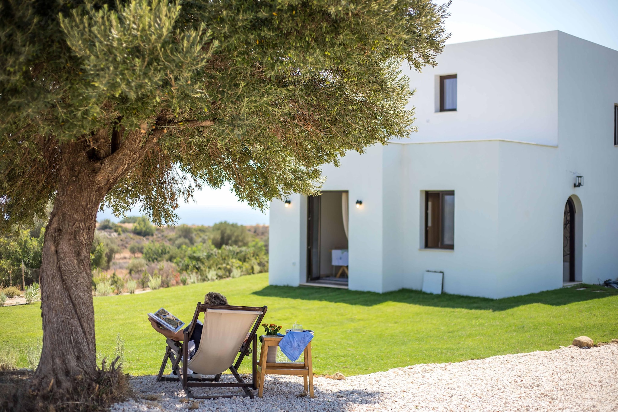 EMARMENE AGROTOURISTIC-Jardins en été