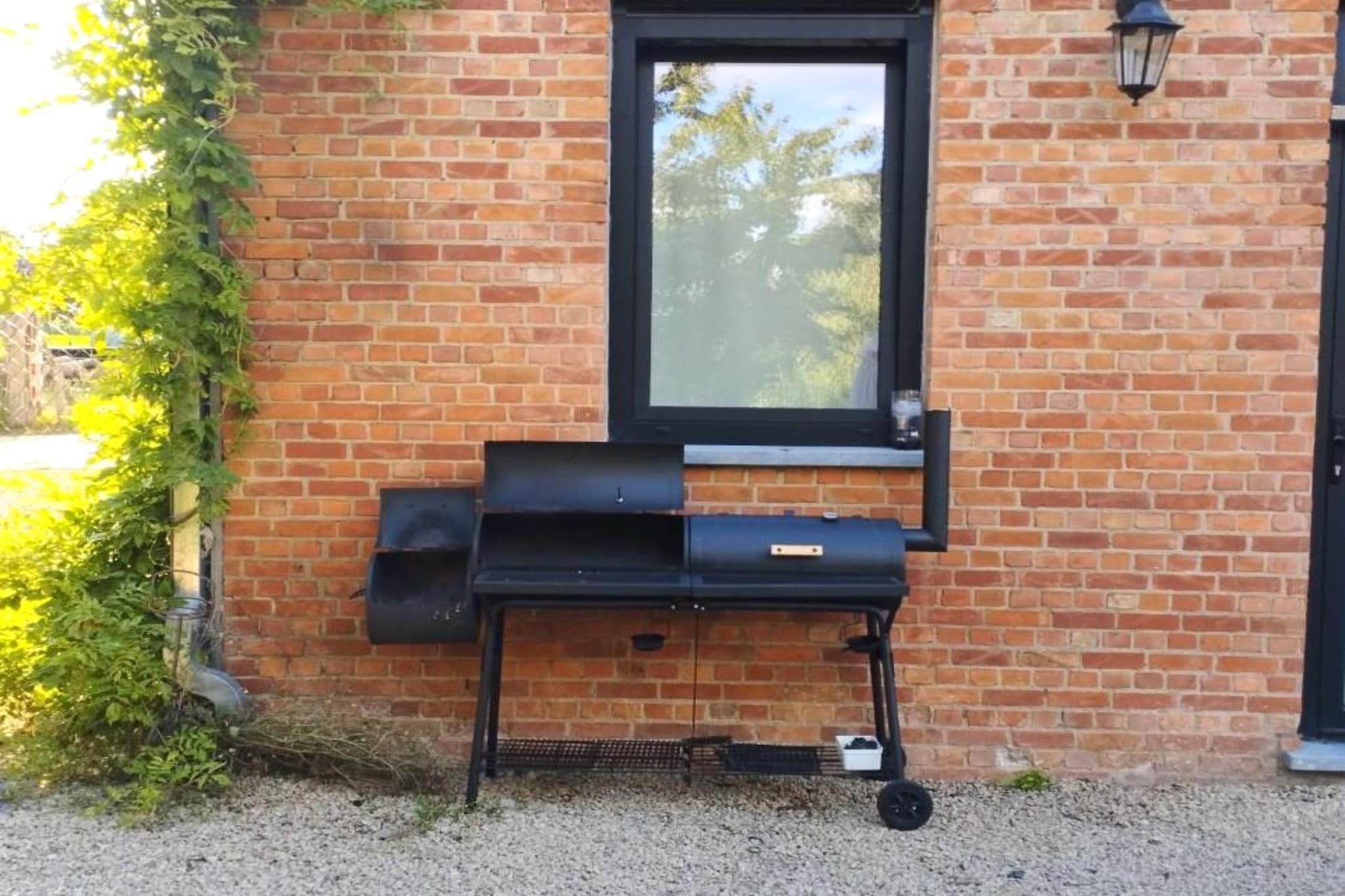 Huis van de raaf-Jardins en été