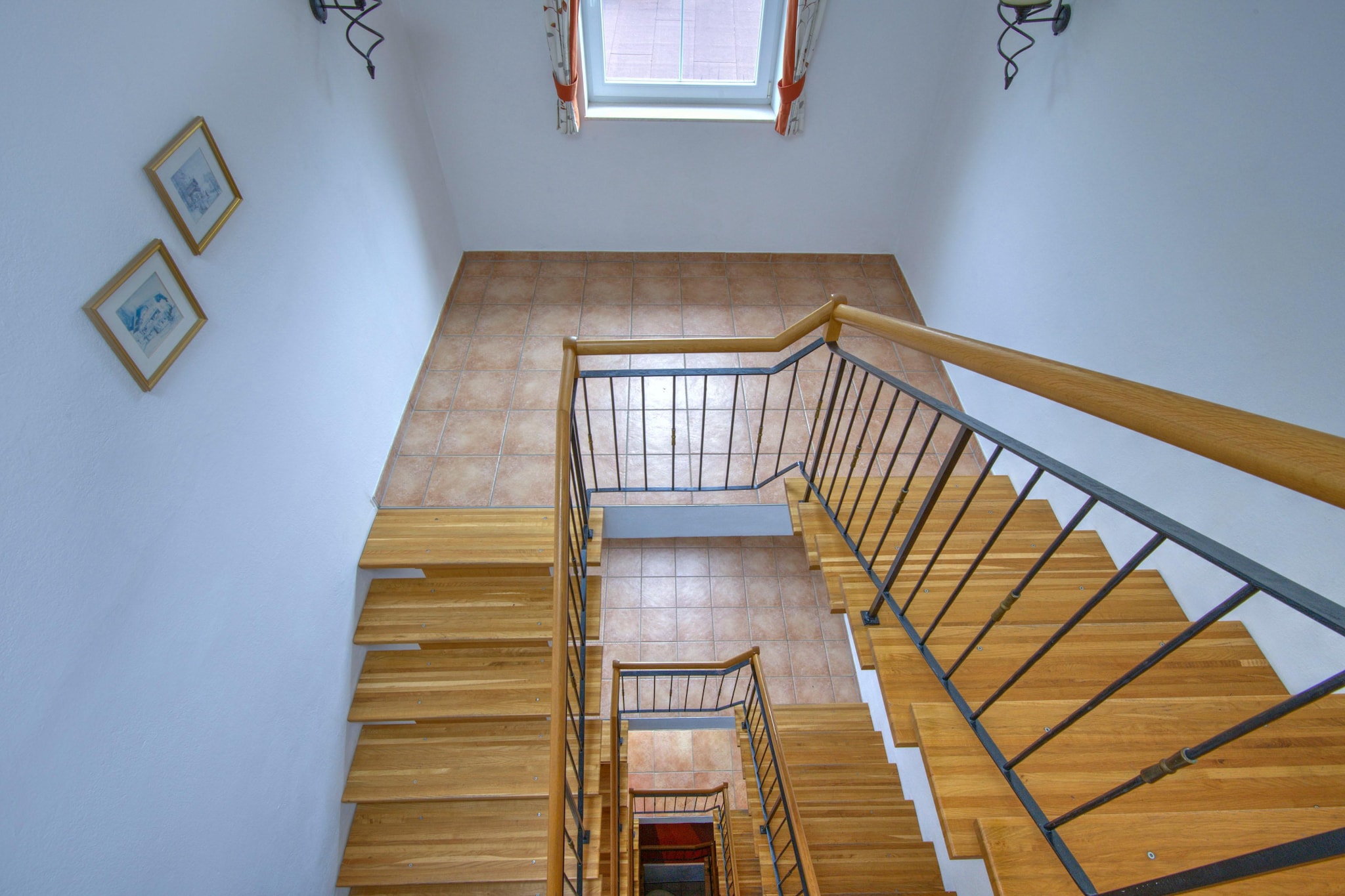 Vicky Apartment Top 11-Flur