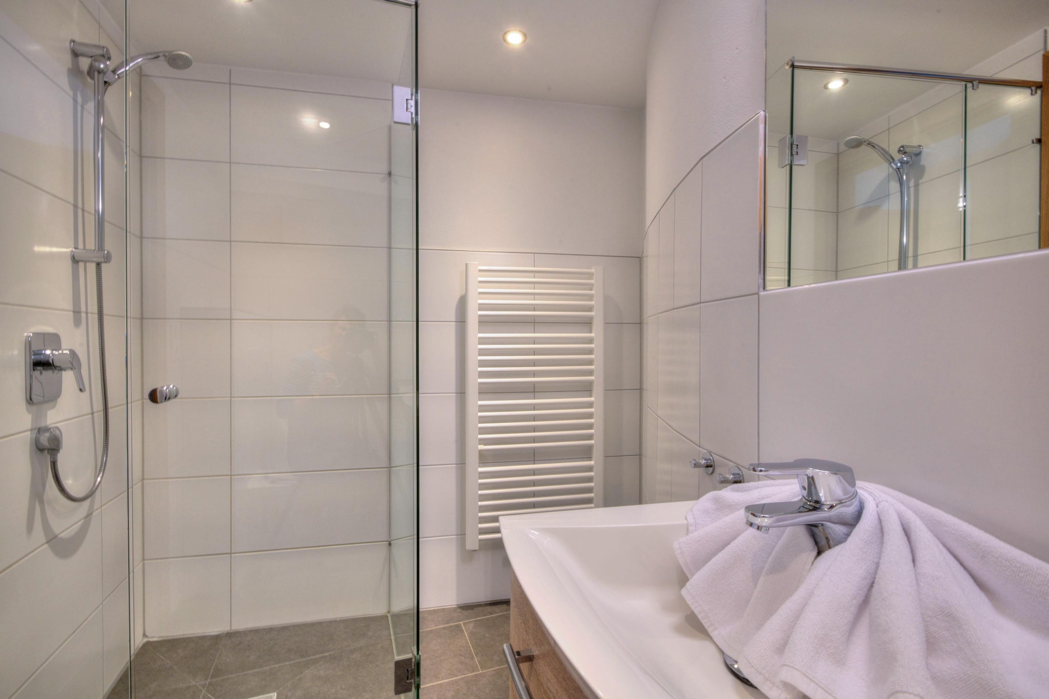 Brunner Apartment Top 3-Salle de bain