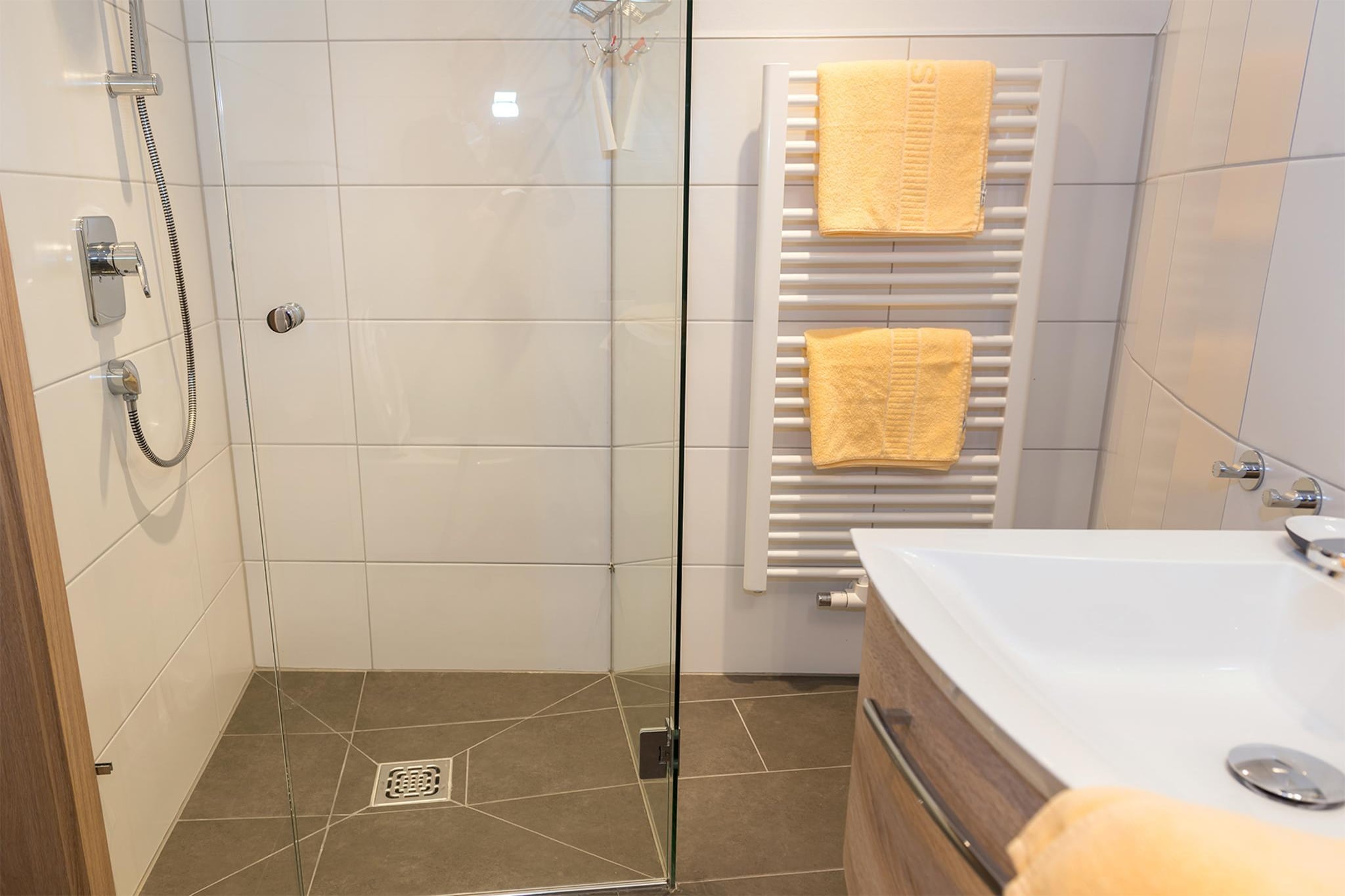 Brunner Apartment Top 5-Salle de bain