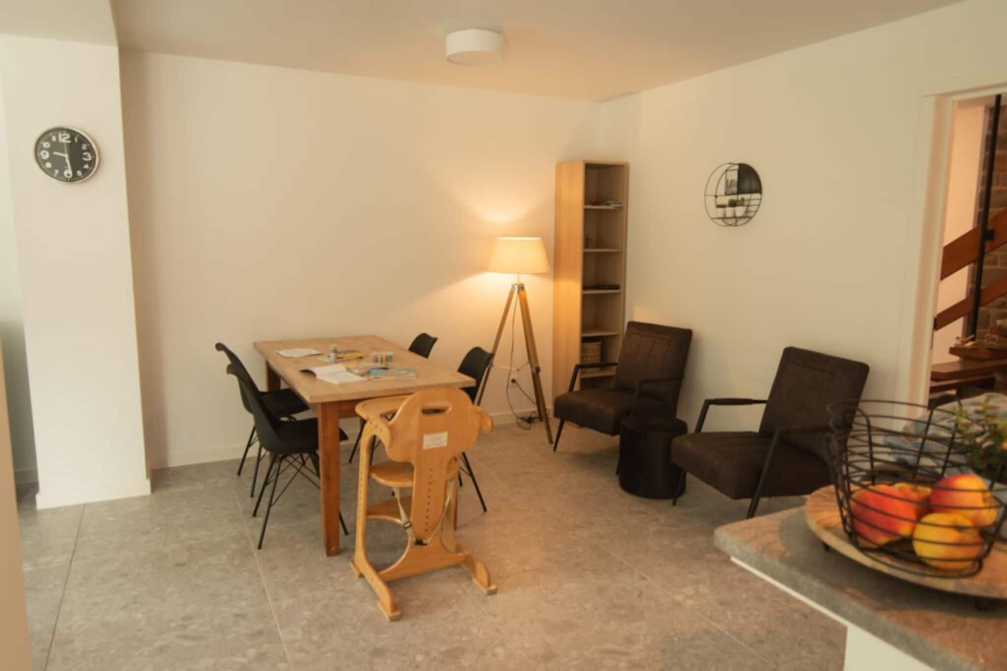 Maison Limerik-Eetkamer