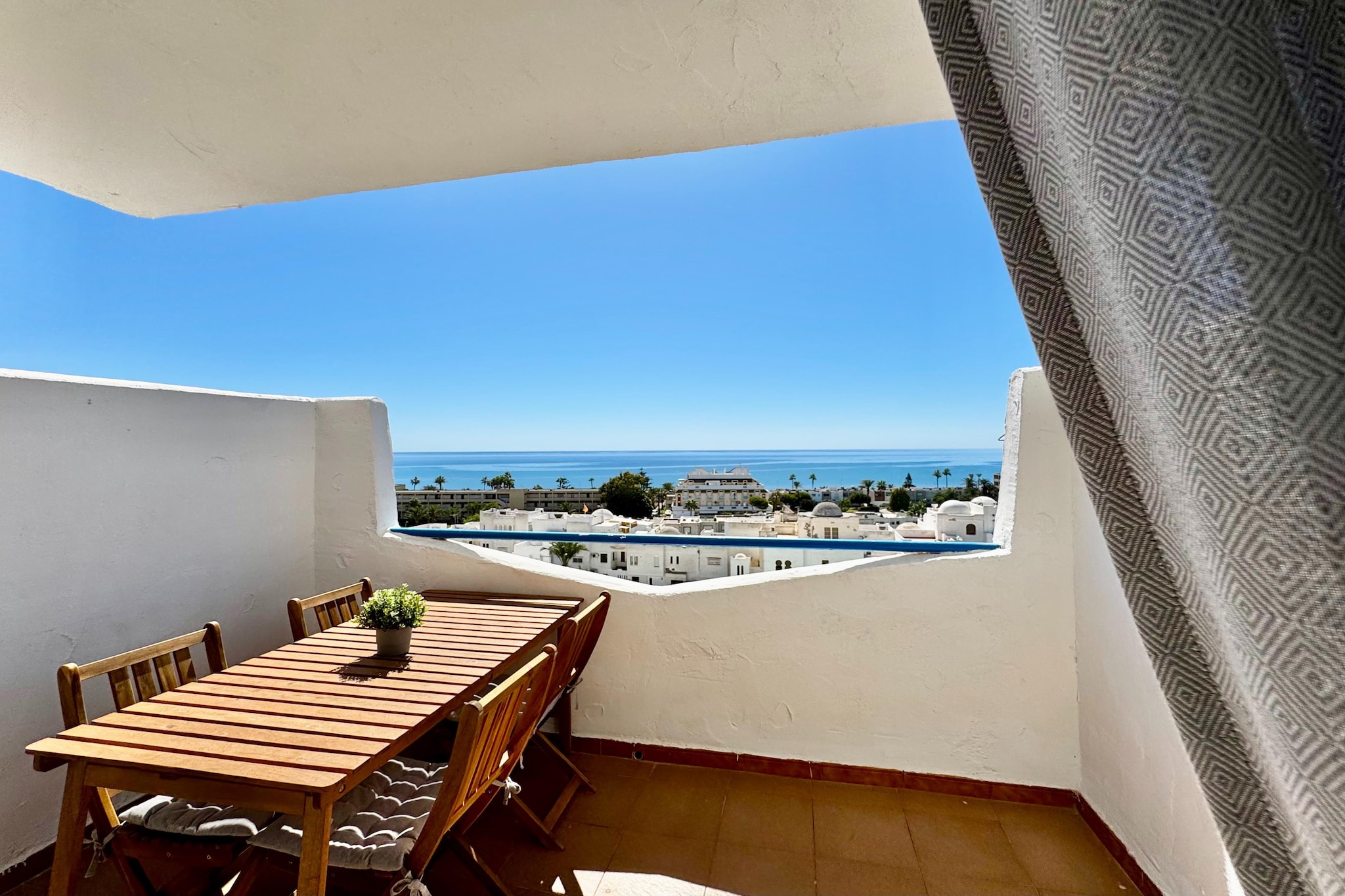 Al Baida-Terrace balcony