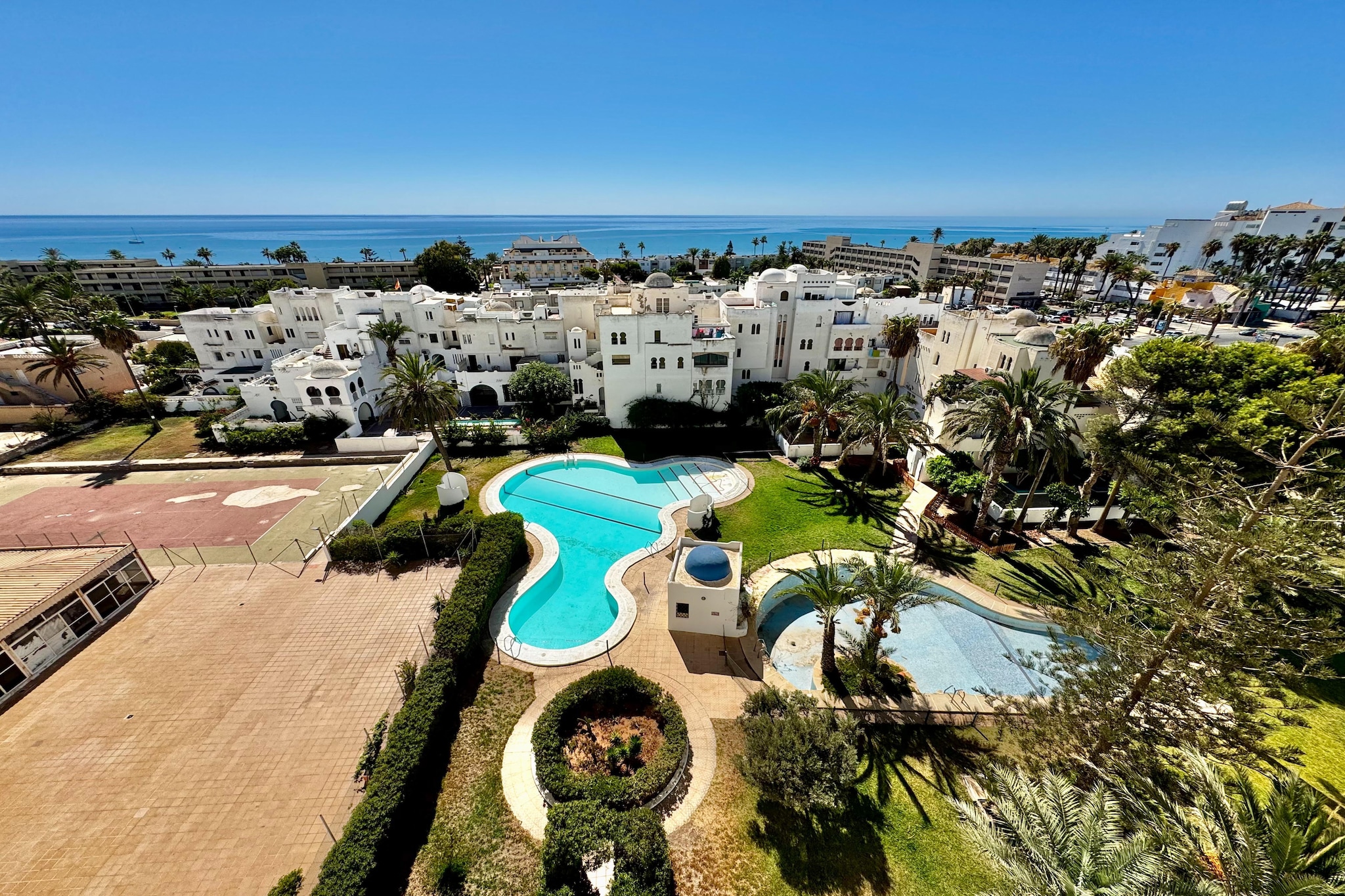 Al Baida-Swimming pool