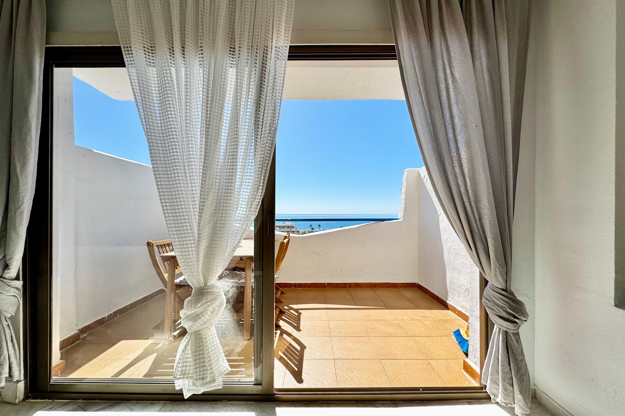 Al Baida-Terrace balcony