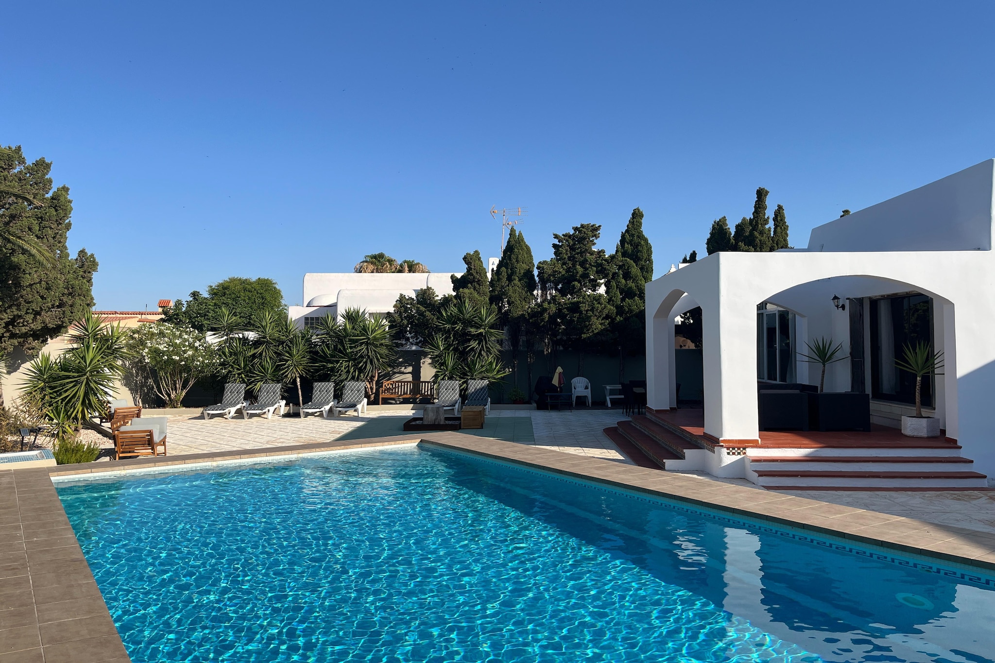 Chalet Entremares-Exterior in summer