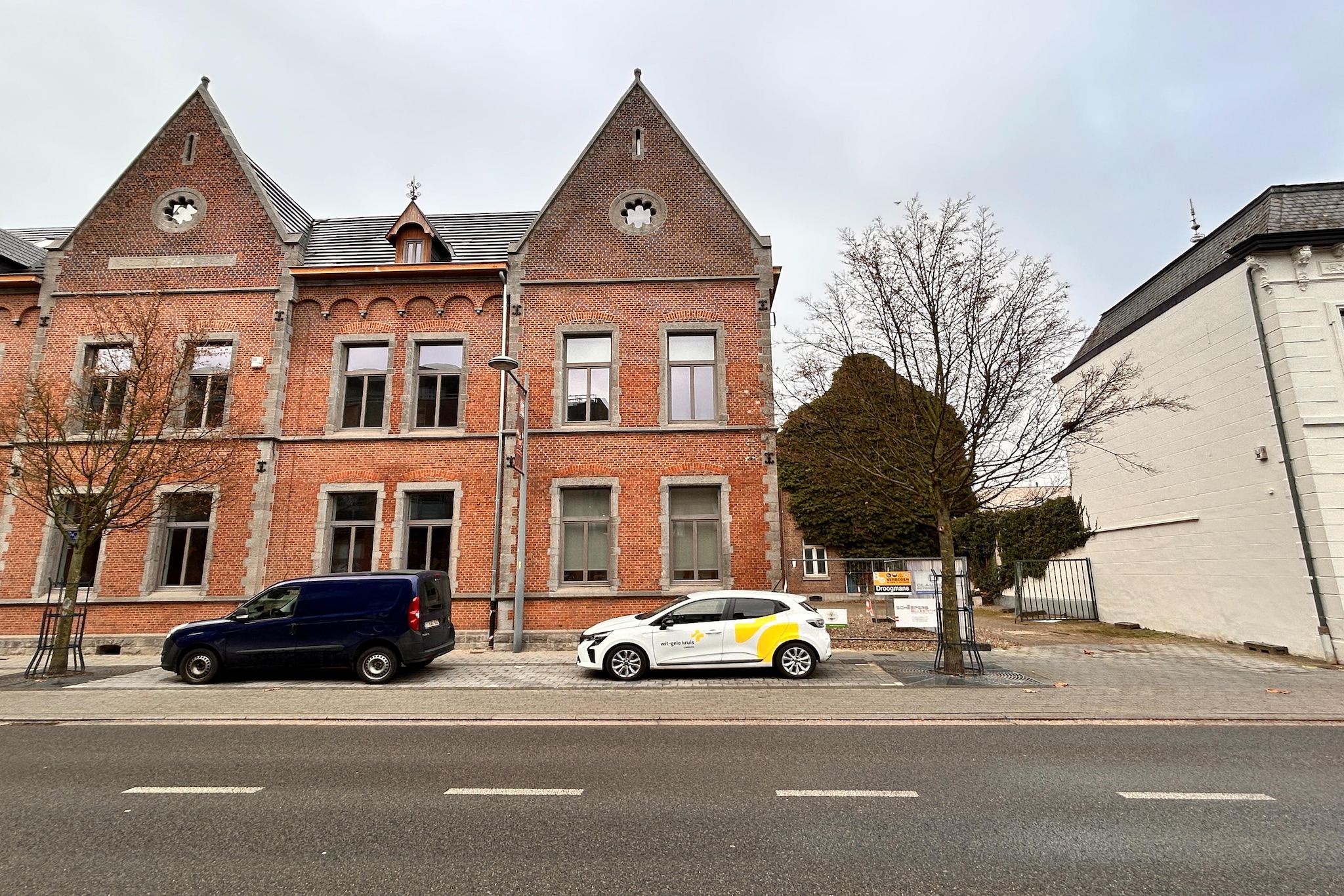 Spacious 3-Floor Holiday Home for 8 Guests