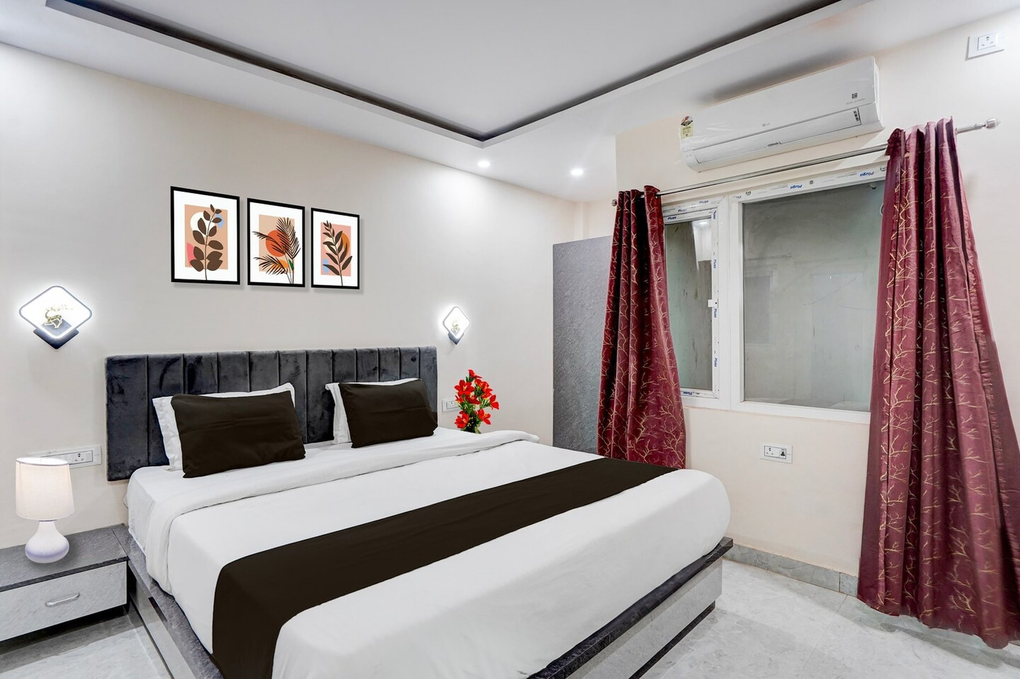 Set within 1.5 km of Banaras Hindu University and 3.5 km of Sri Sankata Mochan Hanuman Temple, Collection O IIT BHU Varanasi Formerly Singh Residency offers rooms with air conditioning and a private bathroom in Varanasi. Among the facilities at this property are room service and a 24-hour front desk, along with free WiFi throughout the property. The property is non-smoking and is located 5.1 km from Assi Ghat.
All guest rooms at the hotel come with a seating area, a flat-screen TV with satellite channels and a private bathroom with free toiletries and a bath or shower. All units feature a desk.
Harishchandra Ghat is 6.1 km from Collection O IIT BHU Varanasi Formerly Singh Residency, while Kedar Ghat is 6.1 km from the property. Lal Bahadur Shastri International Airport is 33 km away.
Unmarried couples are warmly welcome at this property.
Guests with local ID proof are warmly welcome.