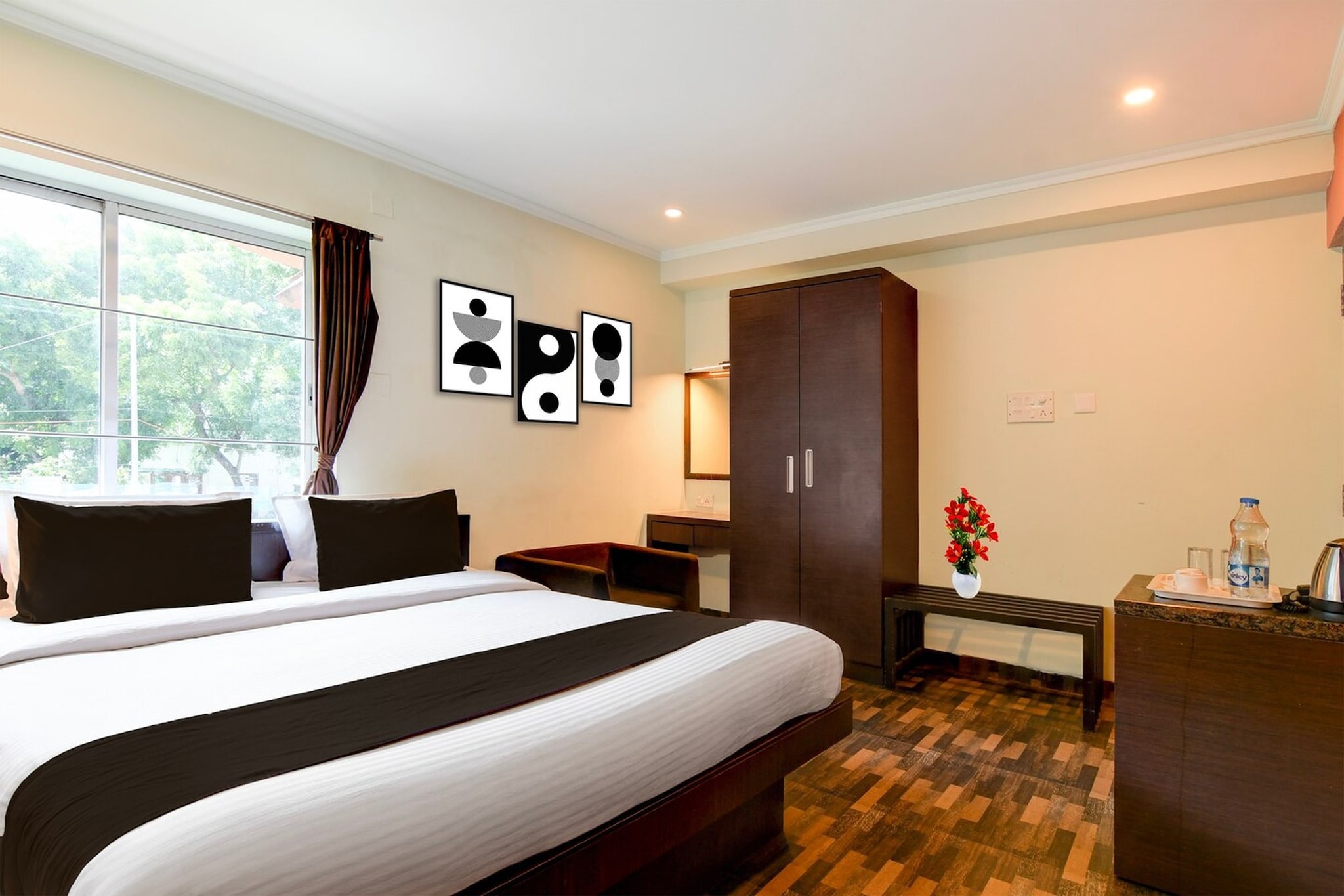 Located in New Digha, West Bengal region, Townhouse New Digha Formerly Hotel Coral is set 1 km from New Digha Sea Beach. This 4-star hotel offers room service and a 24-hour front desk. The hotel features family rooms.

Guest rooms at the hotel are equipped with a seating area, a flat-screen TV with satellite channels and a private bathroom with free toiletries and a bath or shower. All units at Townhouse New Digha Formerly Hotel Coral include air conditioning and a desk.

Unmarried couples are warmly welcome at this property.
Guests with local ID proof are warmly welcome.
Apologies, but we are currently unable to host foreign nationals at this property.
Check-in is only available to guests aged 18 and above. Please provide a government-issued ID to confirmÂ yourÂ age.
Early Check-In Policy: A full dayâ€™s room rate will be charged for check-ins before 6:00 AM. Complimentary early check-in is available between 6:00 AM and 10:00 AM, subject to room availability.