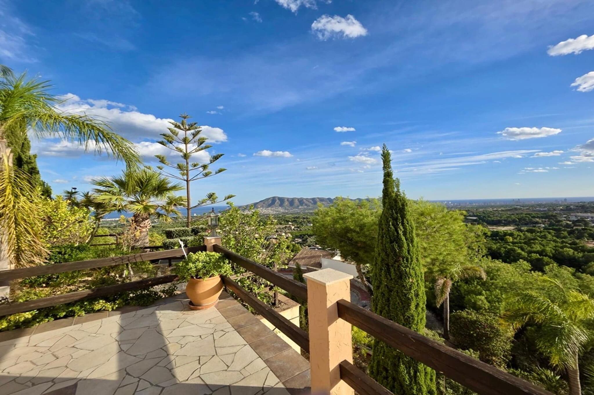 Cozy vacation house-Uitzicht zomer