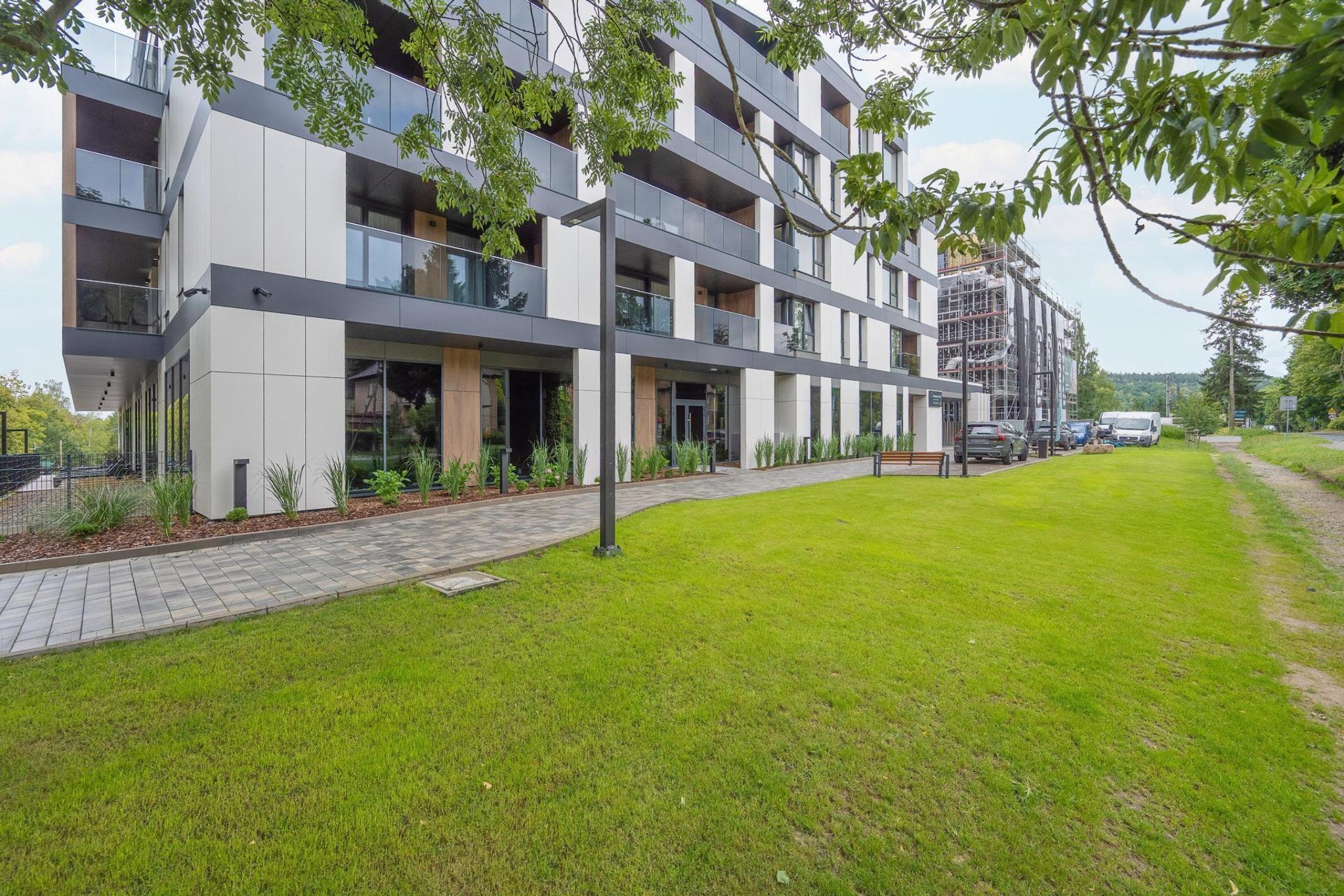 Apartament w Polanicy Zdrojowa 34B - 408 - Tuinen zomer