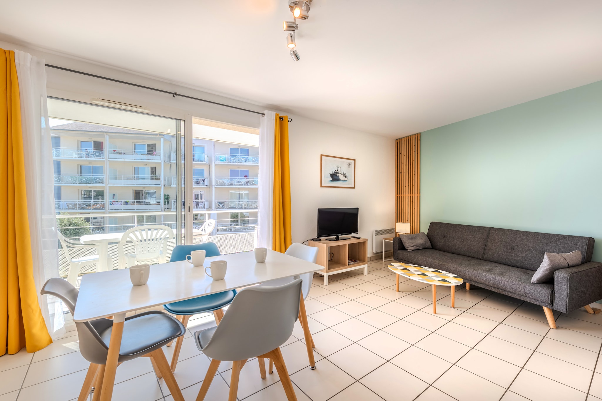 D. de Bertheaume N°214 - 2P5-Living room