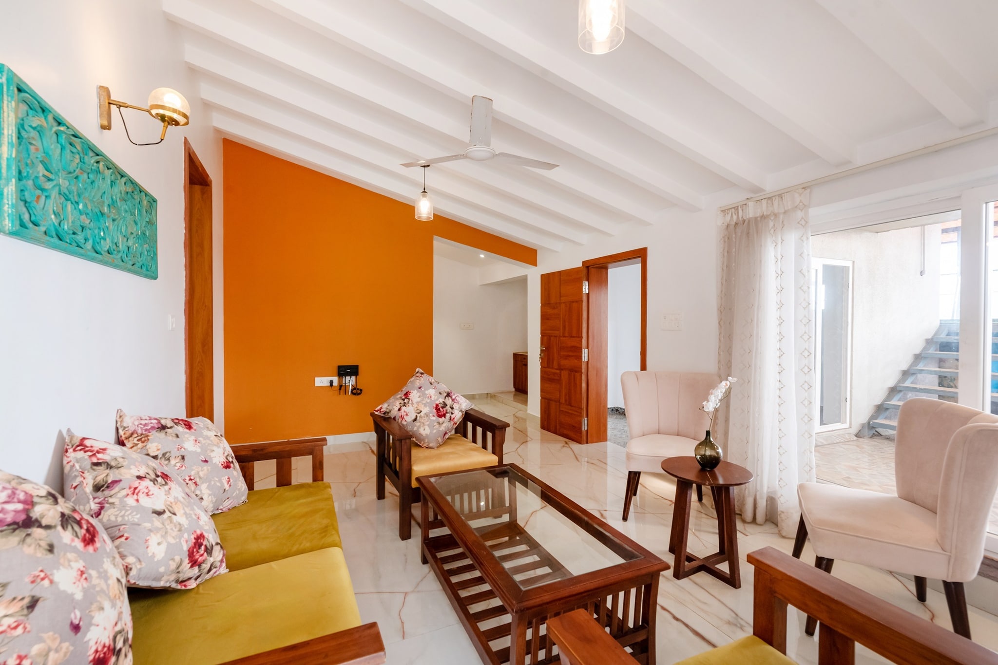 Ground floor: (Living room(TV, seating area, air conditioning), dining room(dining table), Kitchen(electric kettle, coffee machine, oven, microwave, dishwasher, freezer, Rice maker), bedroom(TV, seating area, balcony, air conditioning, Queen Bed), bedroom(TV, seating area, balcony, air conditioning, Queen Bed), bedroom(TV, seating area, balcony, air conditioning, Queen Bed), bedroom(TV, seating area, balcony, air conditioning, Queen Bed), bedroom(TV, seating area, balcony, air conditioning, Queen Bed), bathroom(shower, toilet, hairdryer, Towels incl., hot water), bathroom(shower, toilet, hairdryer, Towels incl., hot water), bathroom(shower, toilet, hairdryer, Towels incl., hot water), bathroom(shower, toilet, hairdryer, Towels incl., hot water), bathroom(shower, toilet, hairdryer, Towels incl., hot water))