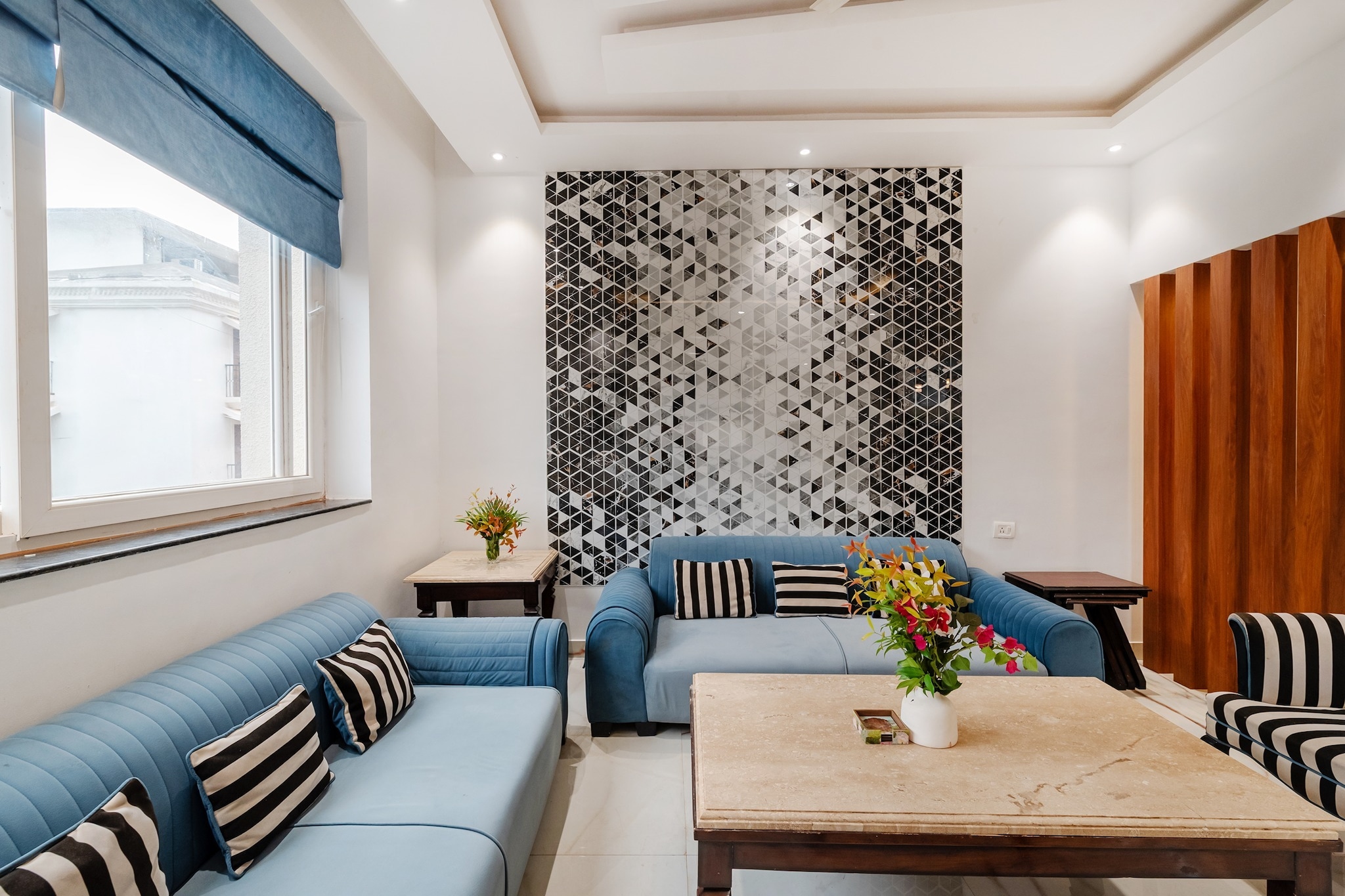 Ground floor: (Living room(TV, seating area, air conditioning), dining room(dining table), Kitchen(electric kettle, coffee machine, oven, microwave, dishwasher, freezer, Rice maker), bedroom(TV, seating area, balcony, air conditioning, Queen Bed), bedroom(TV, seating area, balcony, air conditioning, Queen Bed), bedroom(TV, seating area, balcony, air conditioning, Queen Bed), bedroom(TV, seating area, balcony, air conditioning, Queen Bed), bedroom(TV, seating area, balcony, air conditioning, Queen Bed), bathroom(shower, toilet, hairdryer, Towels incl., hot water), bathroom(shower, toilet, hairdryer, Towels incl., hot water), bathroom(shower, toilet, hairdryer, Towels incl., hot water), bathroom(shower, toilet, hairdryer, Towels incl., hot water), bathroom(shower, toilet, hairdryer, Towels incl., hot water))