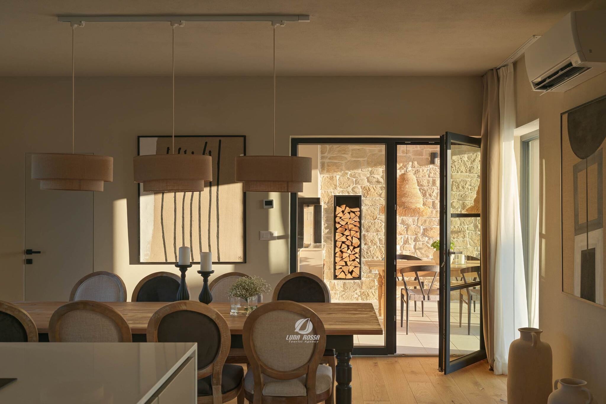 Casa Novita-Dining room
