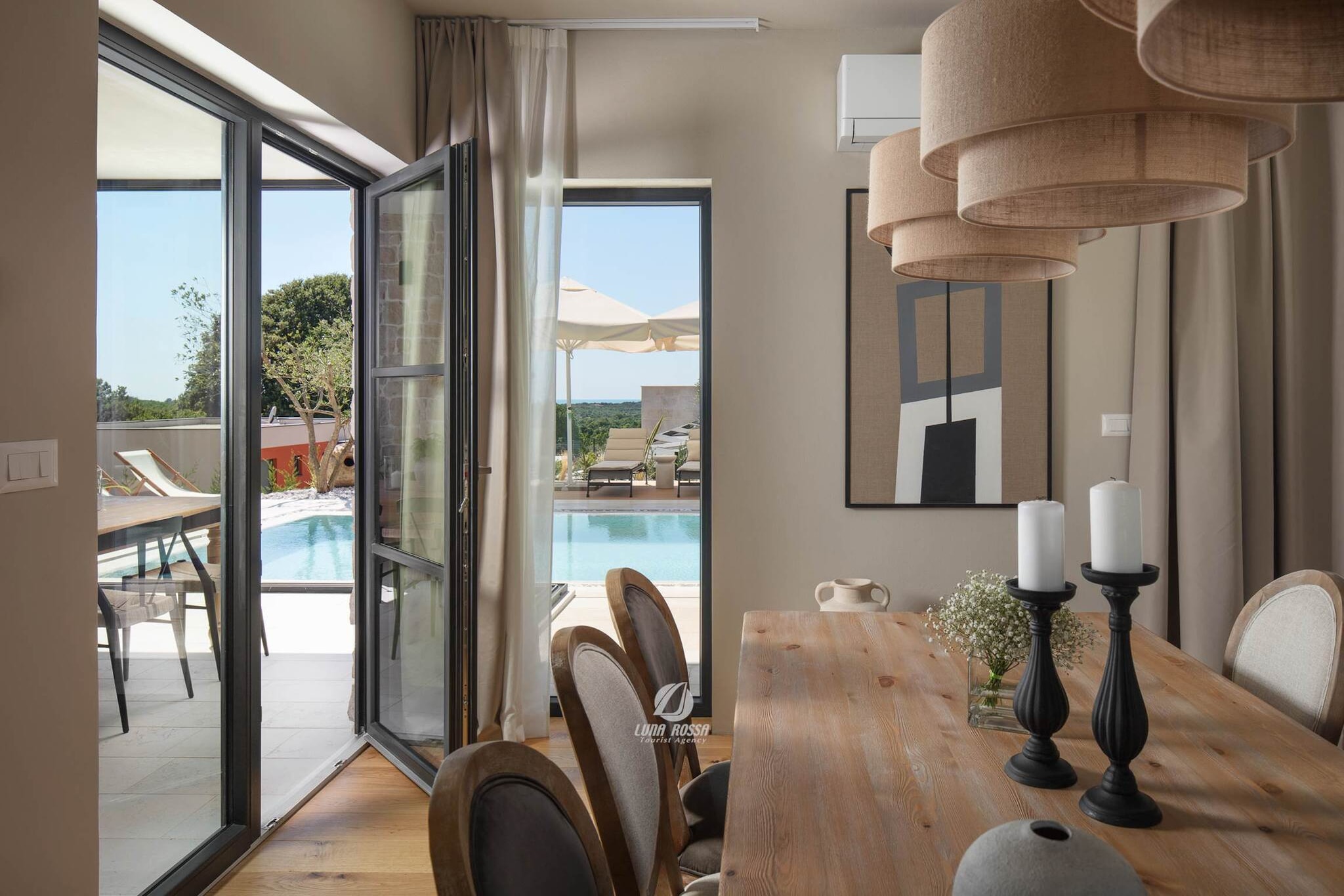 Casa Novita-Dining room