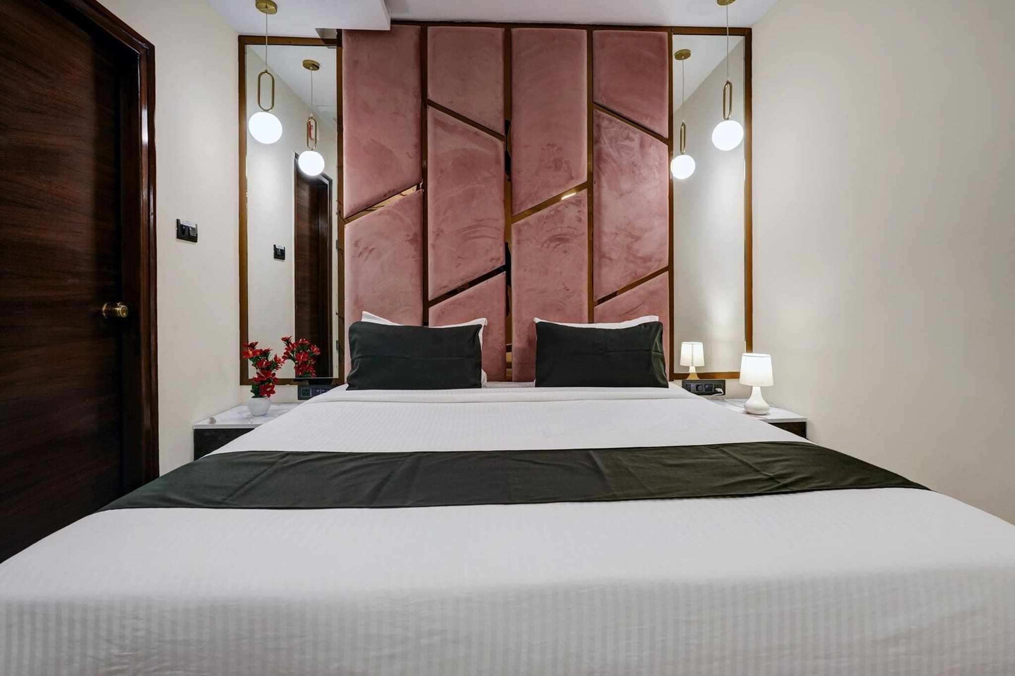 Located in Bengaluru, 1.7 km from Forum Mall, Koramangala, Astra Hotels & Suites - Koramangala provides accommodation with free WiFi and free private parking. This 4-star hotel offers room service. Chinnaswamy Stadium is 8 km away and Visvesvaraya Industrial and Technological Museum is 8 km from the hotel.
Guest rooms at the hotel are equipped with a seating area, a flat-screen TV with satellite channels and a private bathroom with free toiletries and a bath or shower. The rooms at Astra Hotels & Suites - Koramangala include air conditioning and a desk.
Guests at the accommodation can enjoy a continental breakfast.
Brigade Road is 6.1 km from Astra Hotels & Suites - Koramangala, while Kanteerava Indoor Stadium is 7.8 km away. Kempegowda International Airport is 38 km from the property.
Early Check-In Policy: A full day’s room rate will be charged for check-ins before 6:00 AM. Complimentary early check-in is available between 6:00 AM and 10:00 AM, subject to room availability.
Check-in is only available to guests aged 18 and above. Please provide a government-issued ID to confirm your age.
No alcohol