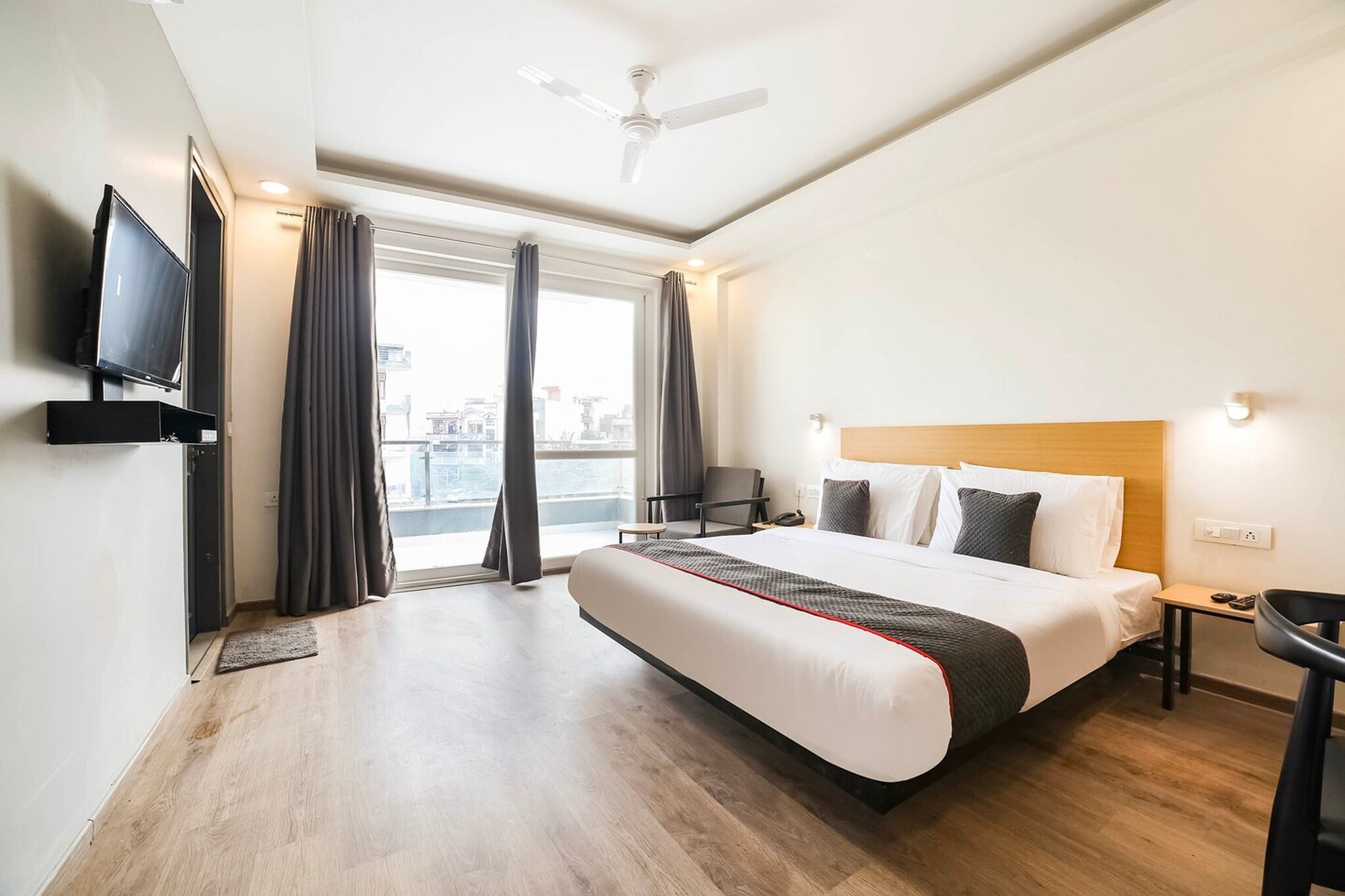 Enjoy a comfortable and hassle-free experience at our thoughtfully designed property. Each room is equipped with modern amenities, cozy bedding, and elegant decor to make you feel right at home. Located conveniently with easy access to public transport and major attractions, it's perfect for both business and leisure travelers. Cleanliness and guest comfort are our top priorities, and our team is available 24/7 to assist you throughout your stay.
Unmarried couples are warmly welcome at this property.
Guests with local ID proof are warmly welcome.
Early Check-In Policy: A full day’s room rate will be charged for check-ins before 6:00 AM. Complimentary early check-in is available between 6:00 AM and 10:00 AM, subject to room availability.
Check-in is only available to guests aged 18 and above. Please provide a government-issued ID to confirm your age.