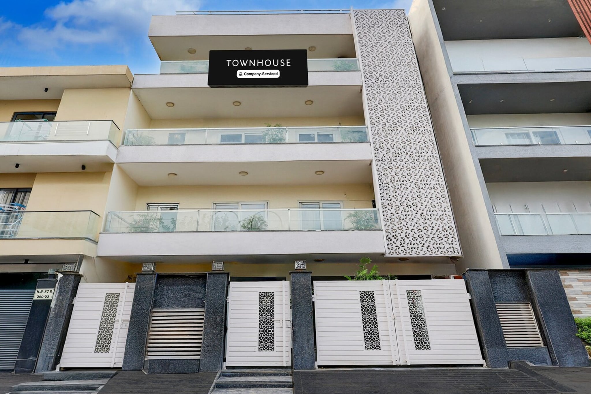 Townhouse Hotel Sec- 54 Golf Course Road