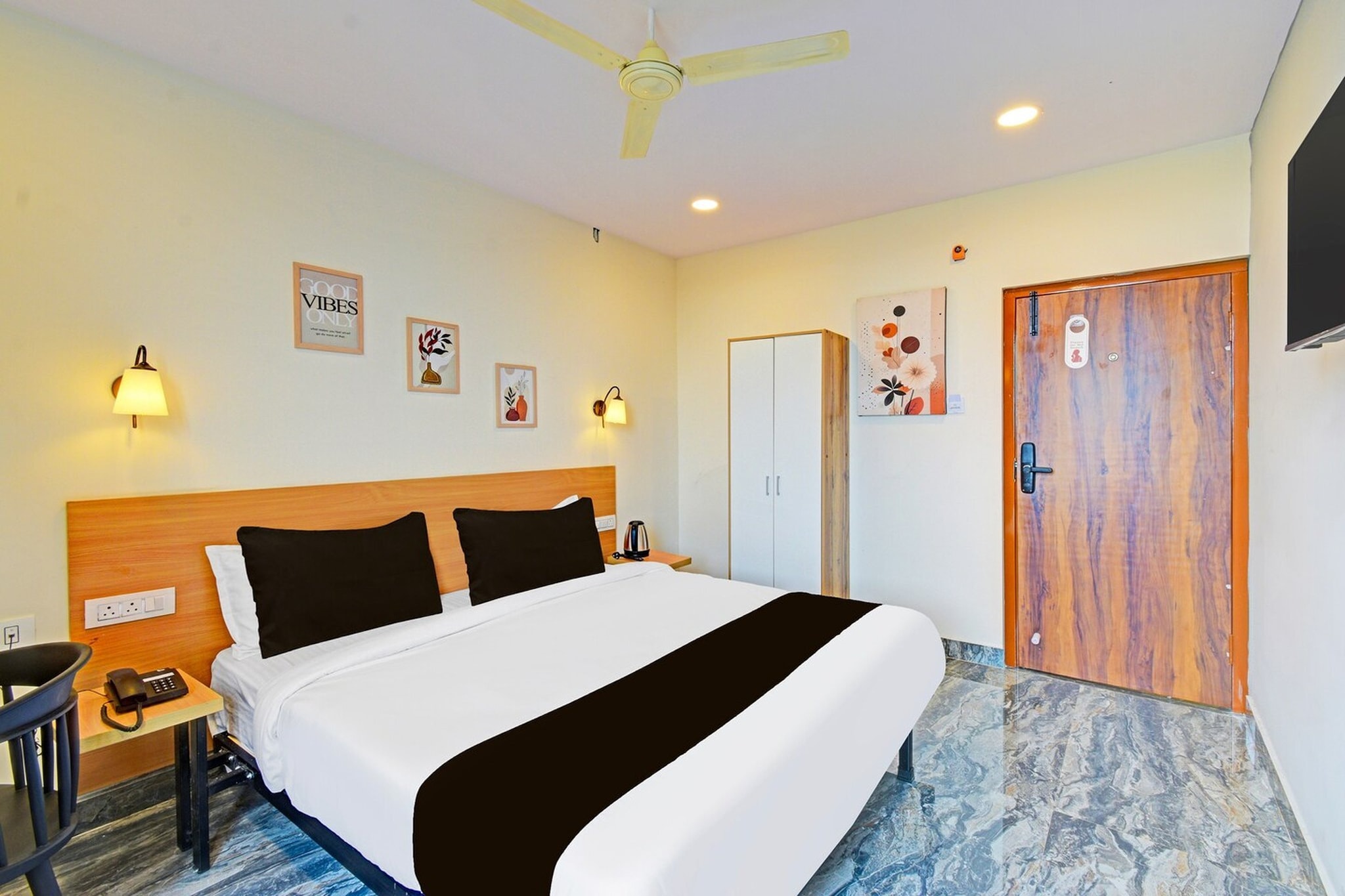 Situated within 14 km of Snow World and 15 km of Jalavihar, Super Townhouse CASA GRAND ECIL features rooms with air conditioning and a private bathroom in Hyderabad. This 4-star hotel offers room service, a 24-hour front desk and free WiFi. The hotel has family rooms.
All rooms at the hotel are fitted with a seating area, a flat-screen TV with satellite channels and a private bathroom with free toiletries and a bath or shower. All guest rooms have a desk.
Hussain Sagar Lake is 16 km from Super Townhouse CASA GRAND ECIL, while AP State Archaeology Museum is 17 km from the property. Rajiv Gandhi International Airport is 34 km away.
Early Check-In Policy: A full day’s room rate will be charged for check-ins before 6:00 AM. Complimentary early check-in is available between 6:00 AM and 10:00 AM, subject to room availability.
Check-in is only available to guests aged 18 and above. Please provide a government-issued ID to confirm your age.
1. Unmarried couples are warmly welcome at this property.
2. Guests with local ID proof are warmly welcome.
3.Foreign guests are welcome and allowed to stay at this property without any restrictions