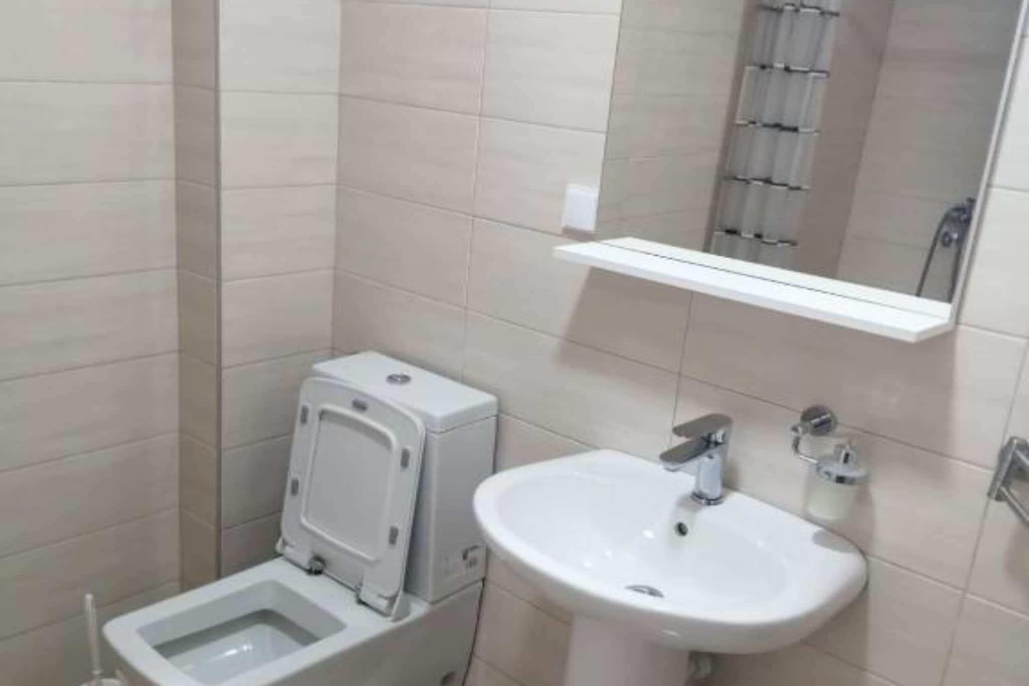 Seaside Serenity – Fresh & Modern Apartments in Igalo - Standard One Bedroom Apartment 6-Badkamer