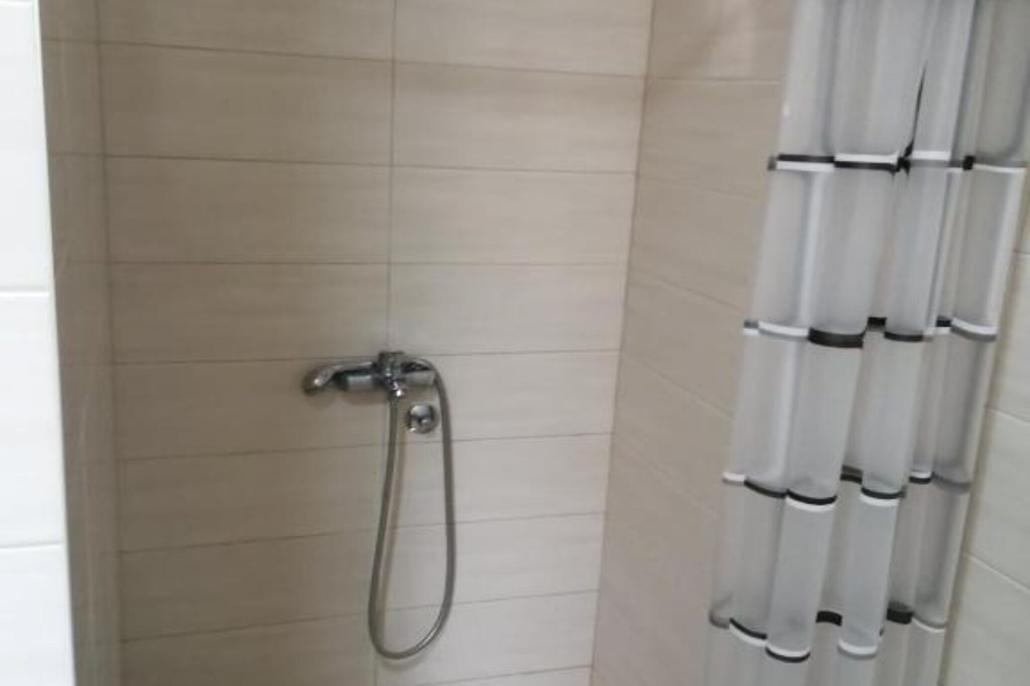 Seaside Serenity – Fresh & Modern Apartments in Igalo - Studio Apartment 5-Badkamer