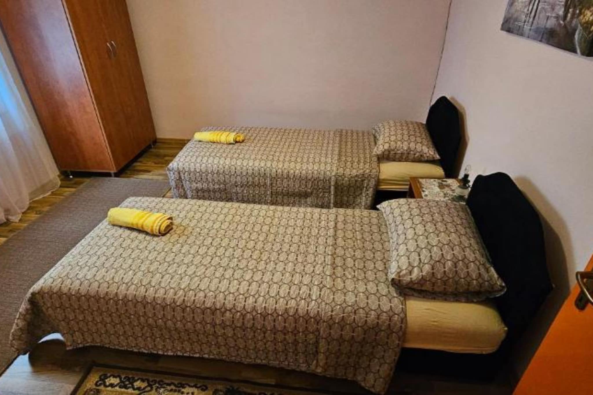 Tivat Bliss Apartments Close to Beach - Two Bedroom Apartment-Slaapkamer