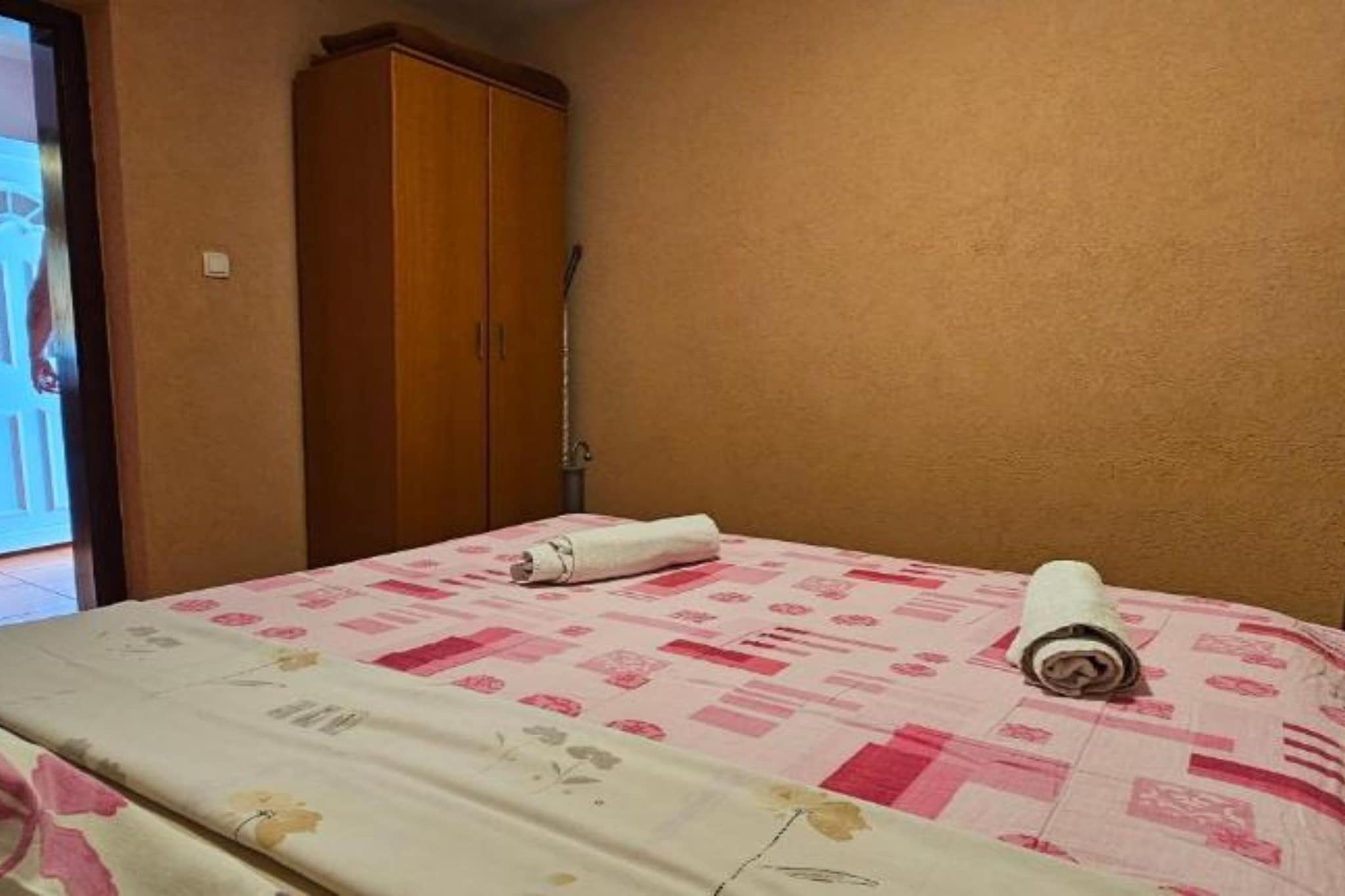 Tivat Bliss Apartments Close to Beach - Two Bedroom Apartment-Slaapkamer