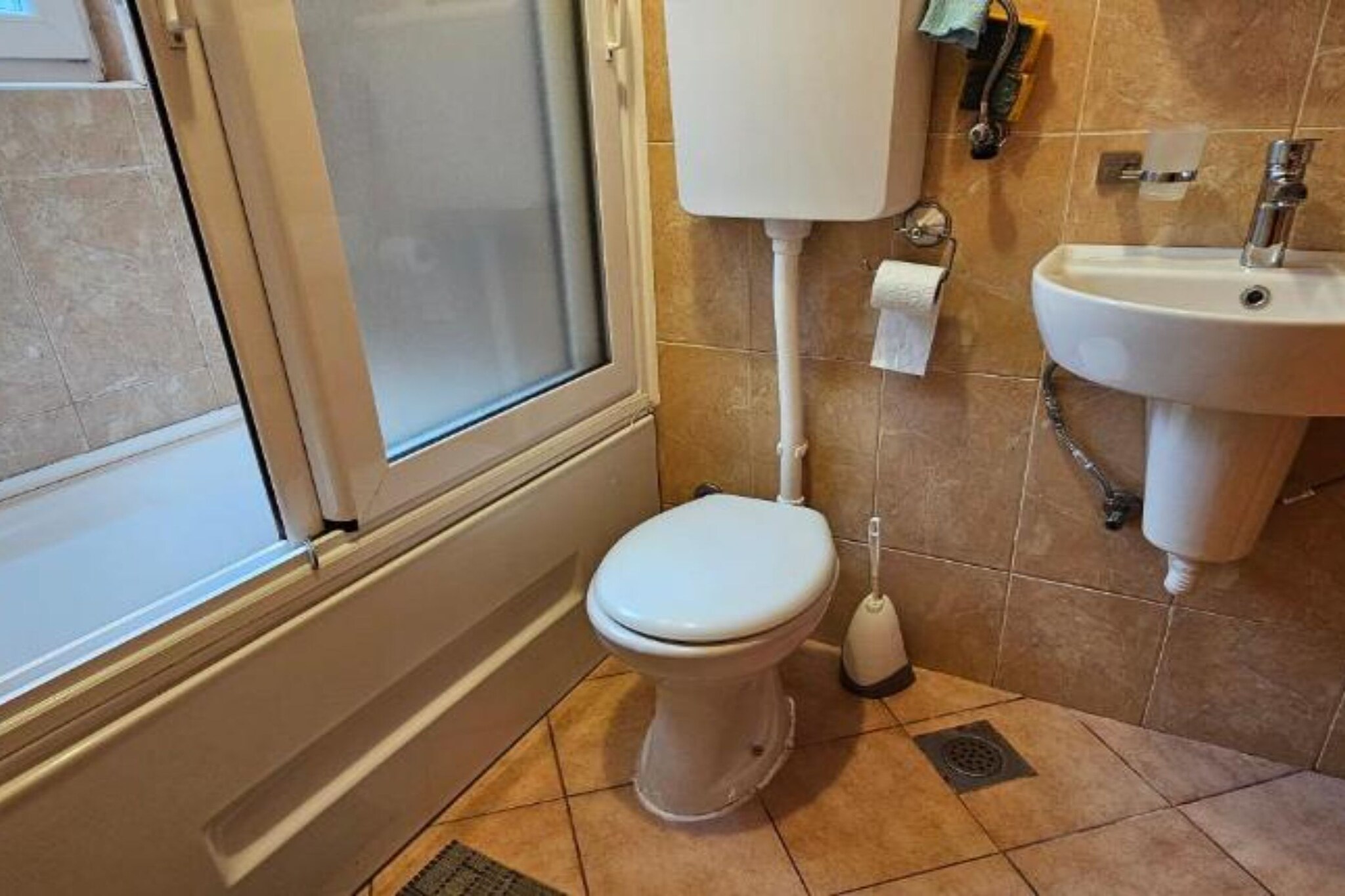 Tivat Bliss Apartments Close to Beach - Two Bedroom Apartment-Badkamer