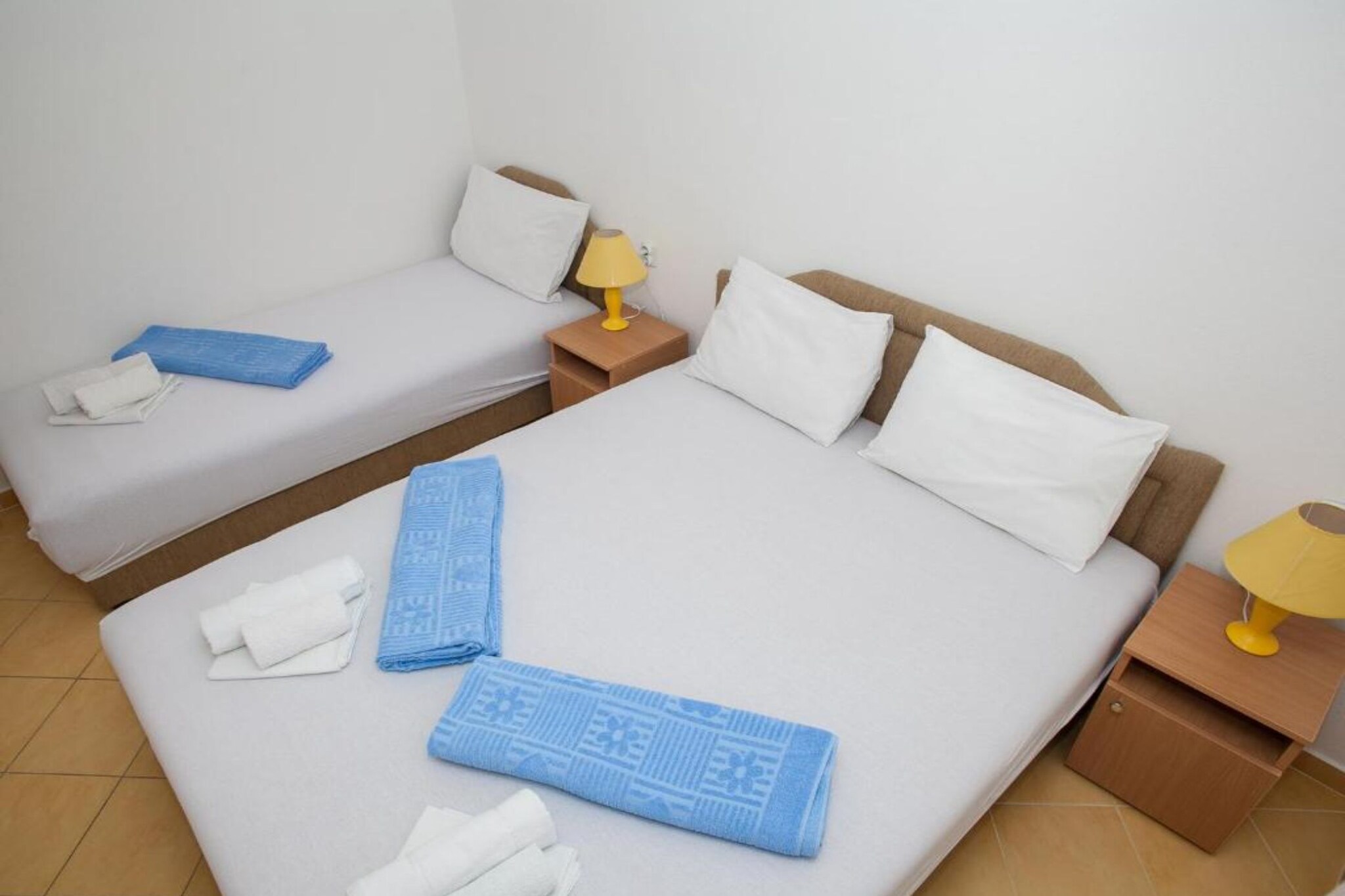 Charming Seaside Escape in Kotor - One Bedroom Apartment with Sea View 1-Slaapkamer