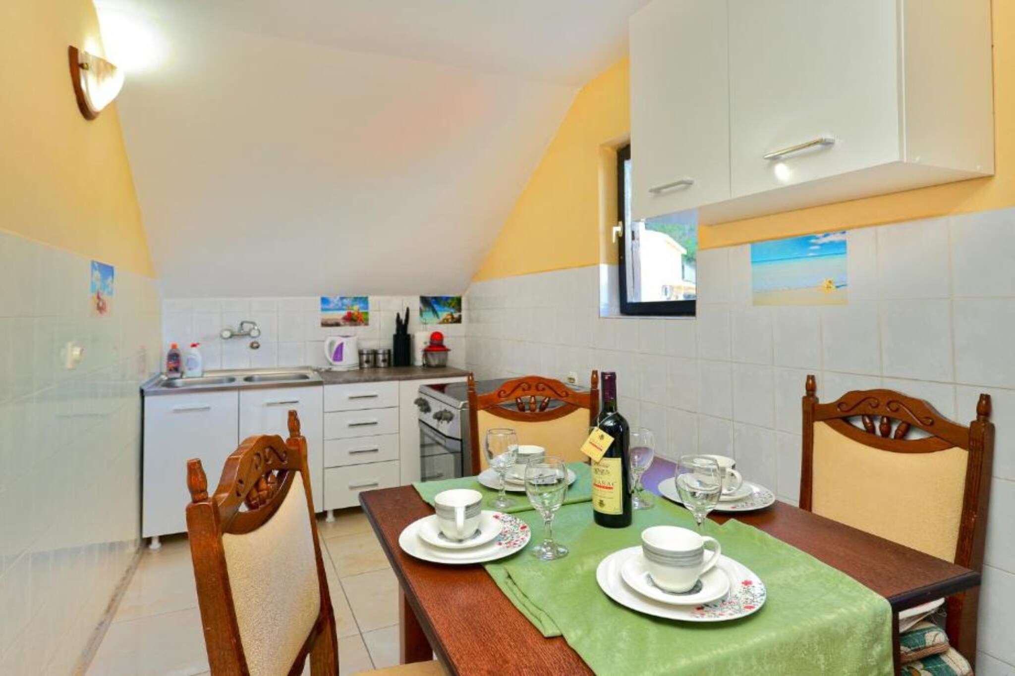 Charming Kotor Bay Retreat Just Steps from the Beach - Two Bedroom Apartment With Sea View-Keuken